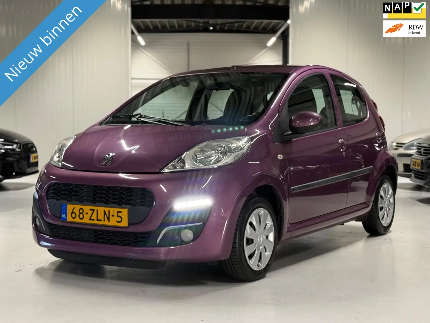 Peugeot 107 1.0 Active 2013|Airco| Dealer onderhouden! Violett - 1
