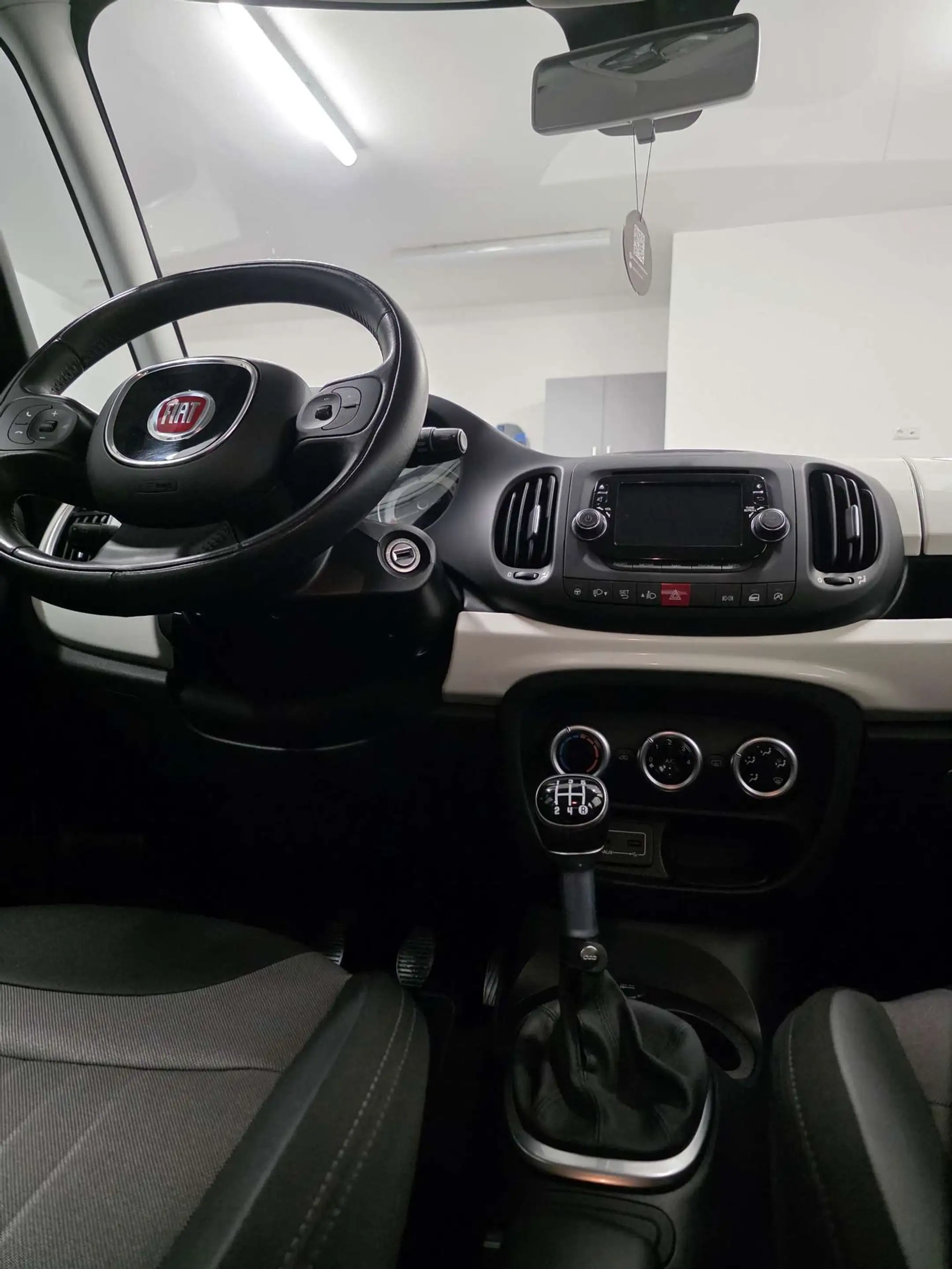 Fiat 500L Multi- Jet II Chrome Edition Pop Star — photo 9