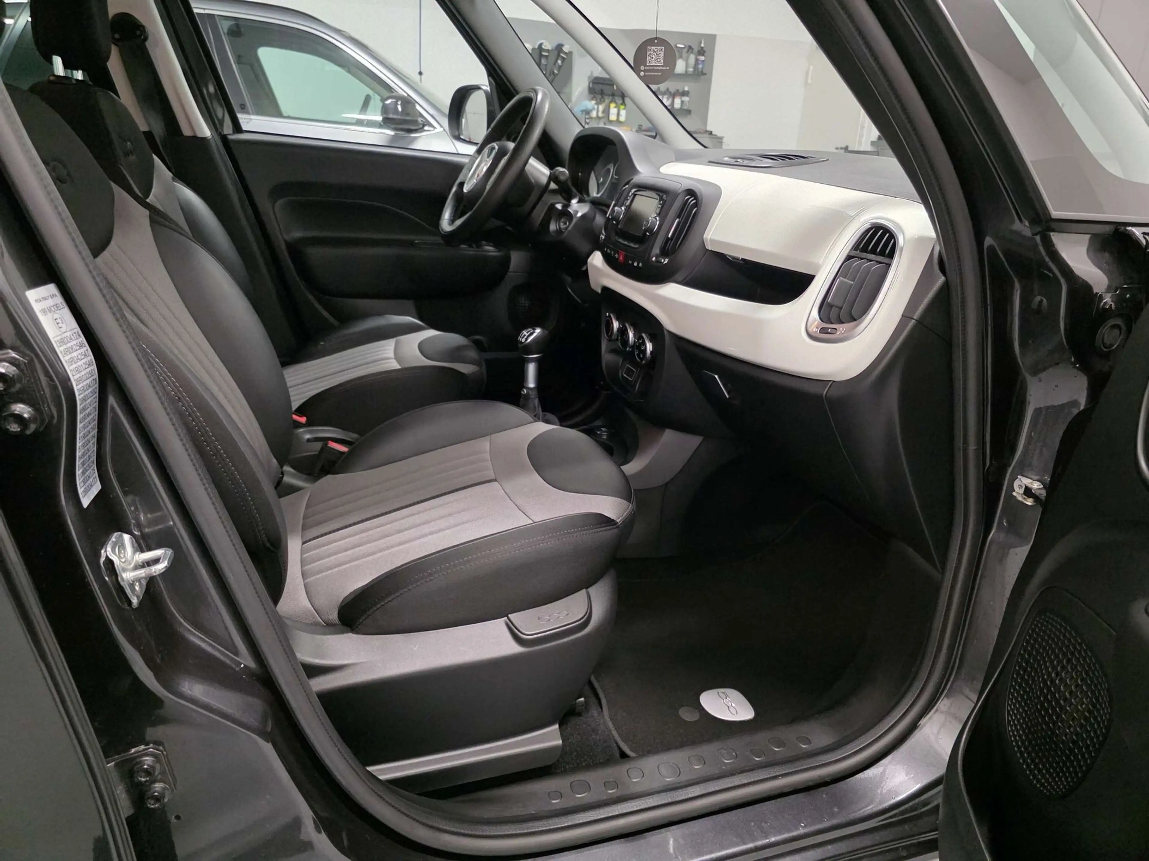 Fiat 500L Multi- Jet II Chrome Edition Pop Star — photo 11