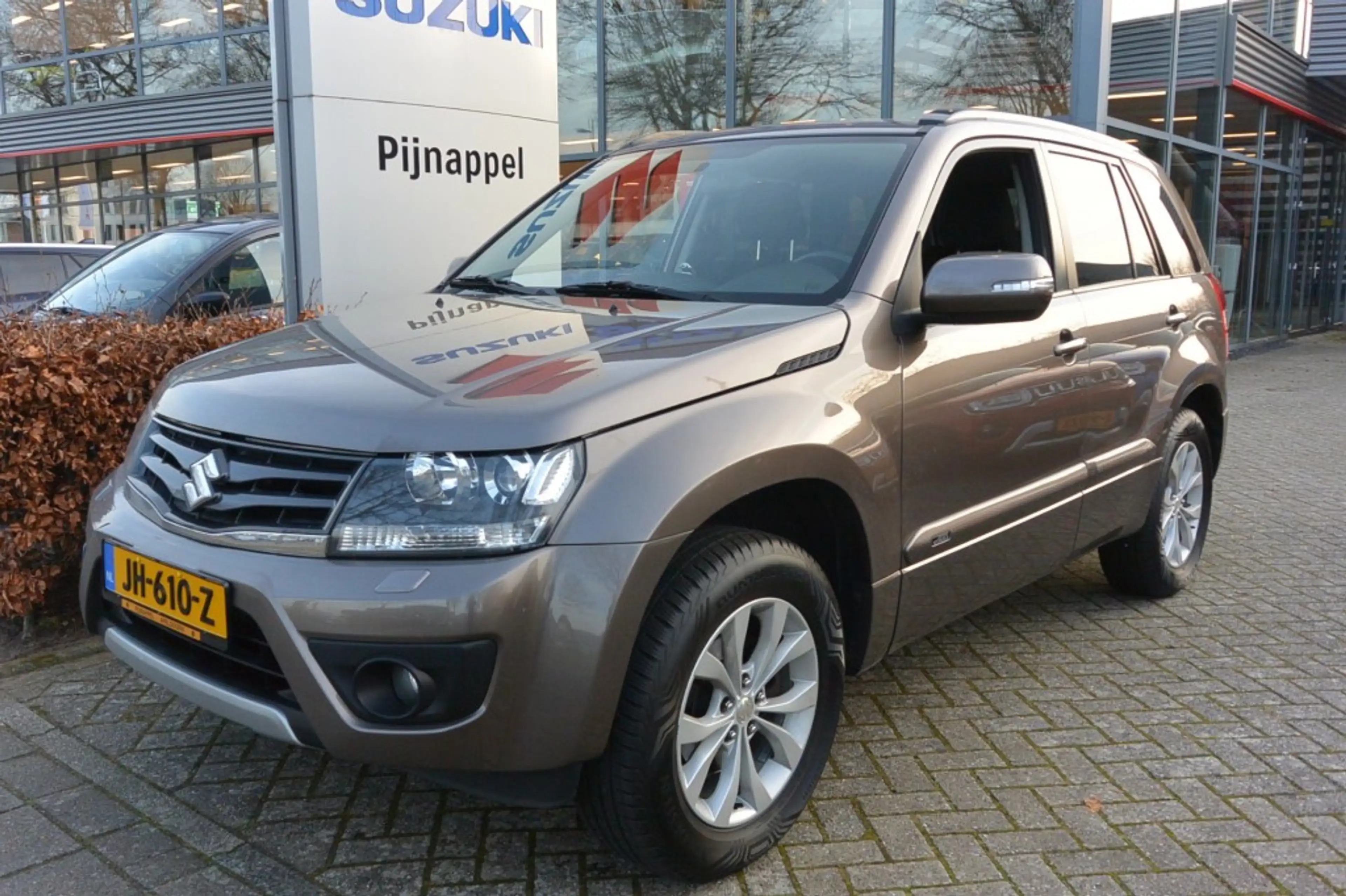 Suzuki Grand Vitara 2.4 Exclusive AUTOMAAT 5-deurs — photo 3