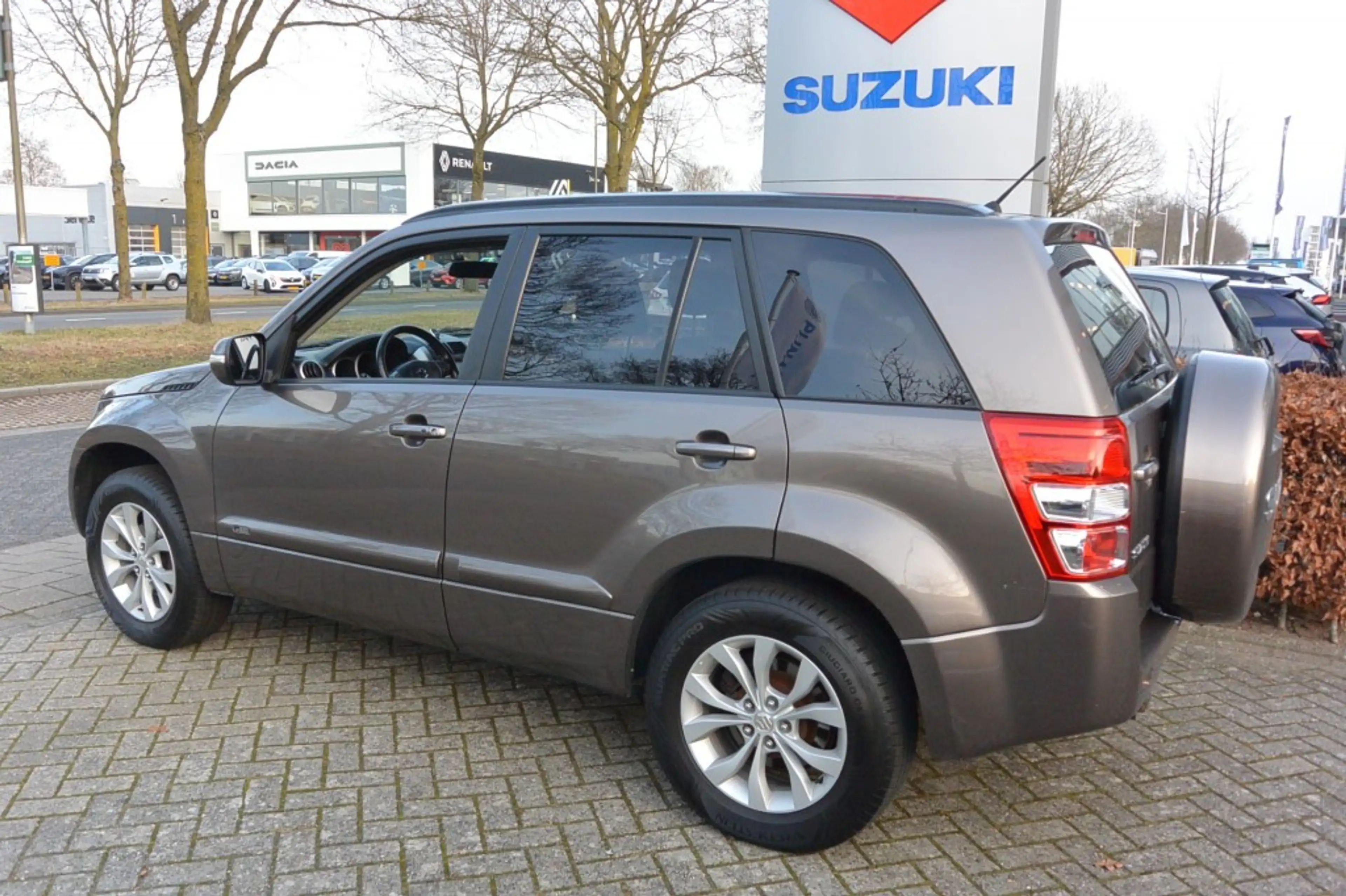 Suzuki Grand Vitara 2.4 Exclusive AUTOMAAT 5-deurs — photo 5