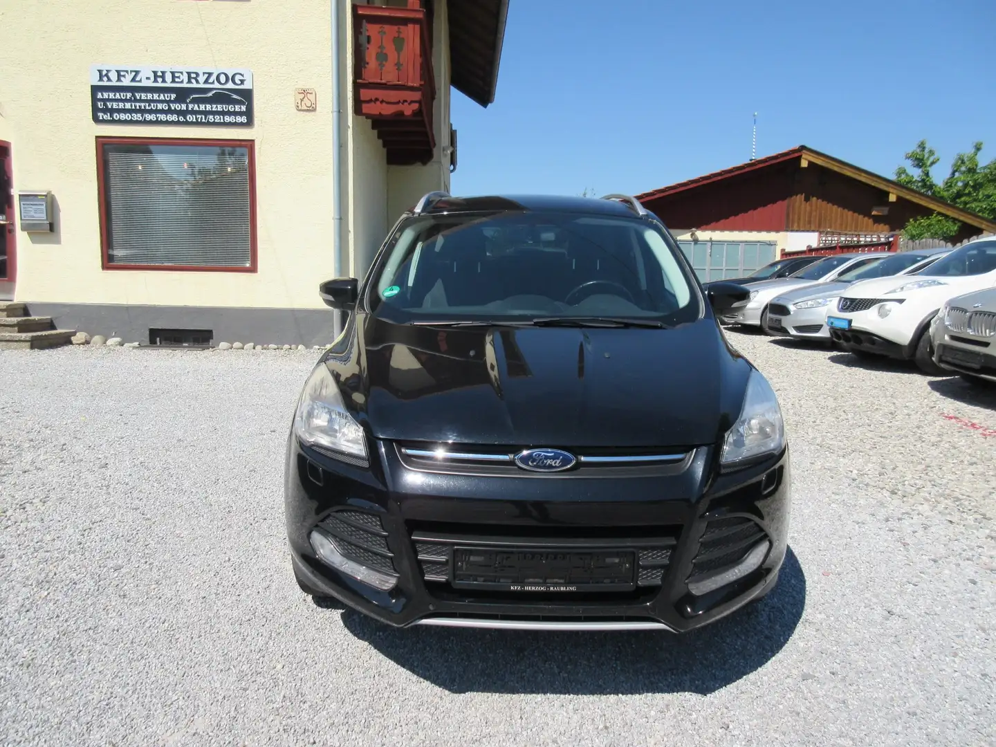 Ford Kuga Trend Klima 1. Hand ALU TÜV/AU - NEU!!! Чорний - 2
