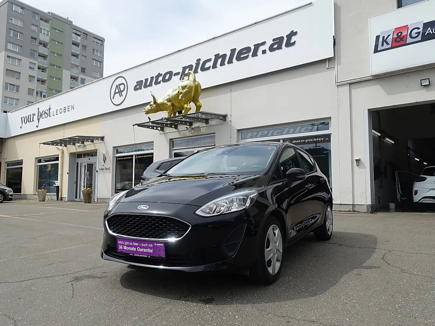 Ford Fiesta Cool & Connect 1,1 Start/Stop Schwarz - 1