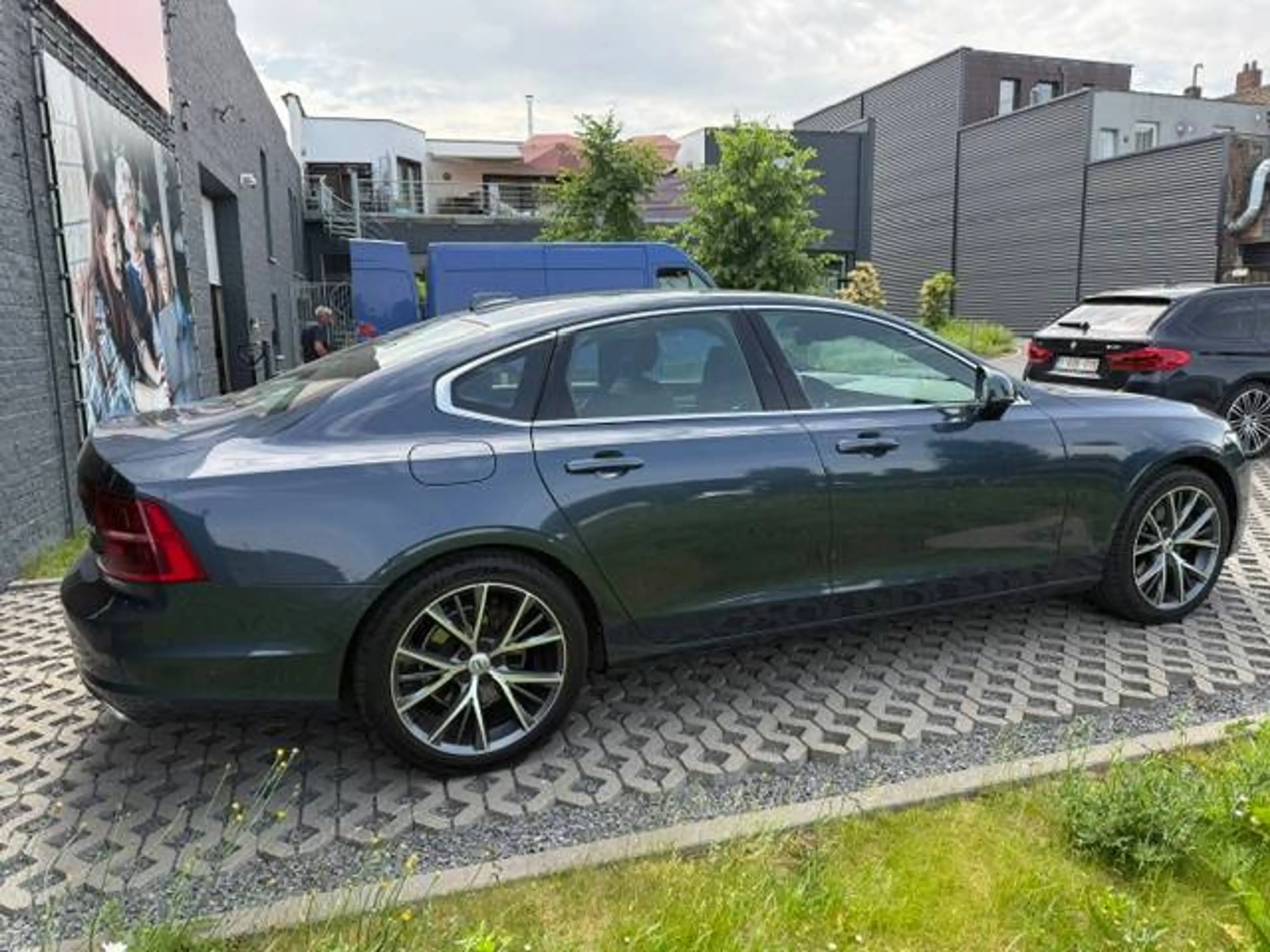 Volvo S90 S90 2.0  Momentum Geartronic — photo 5