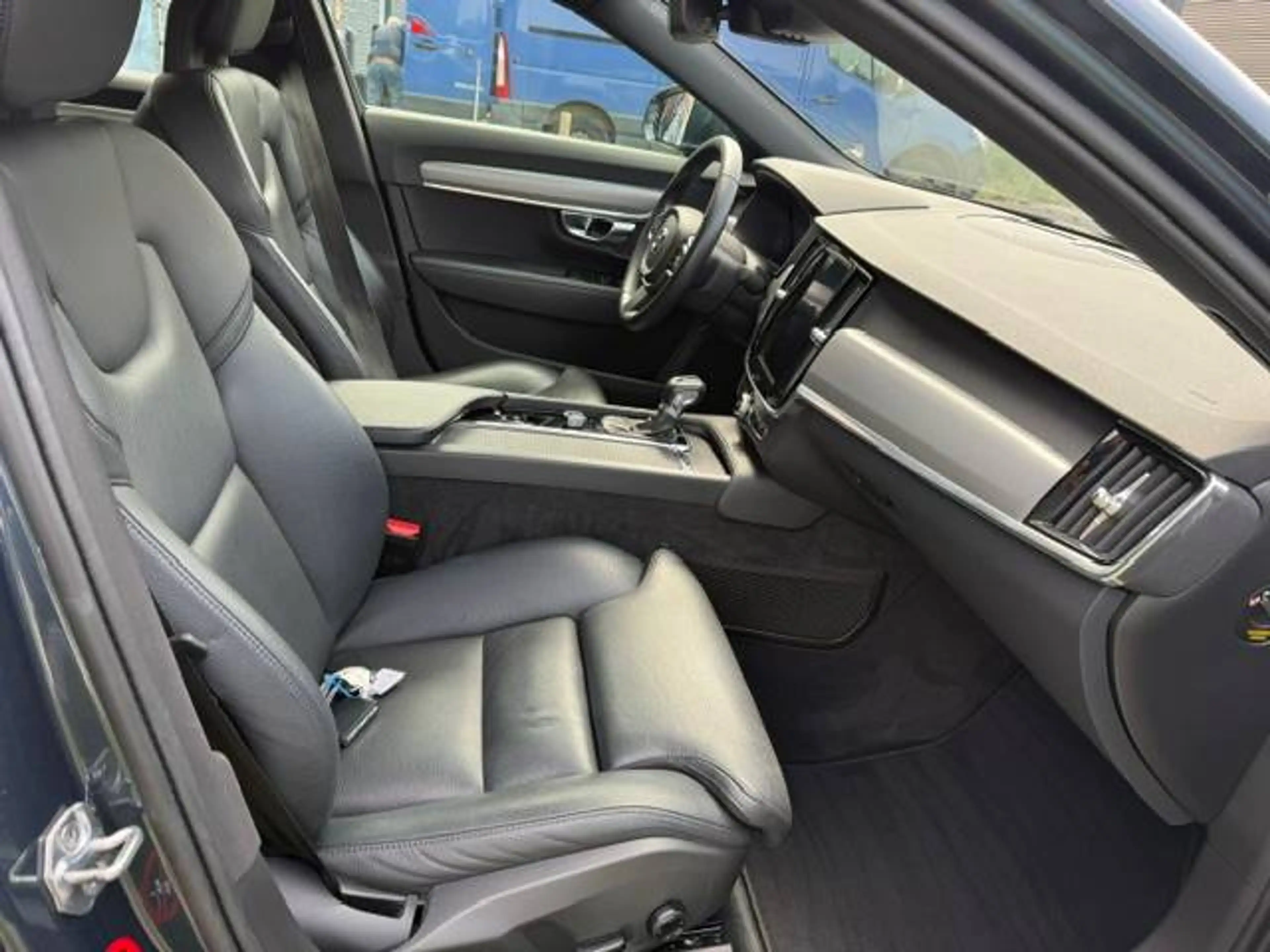 Volvo S90 S90 2.0  Momentum Geartronic — photo 7