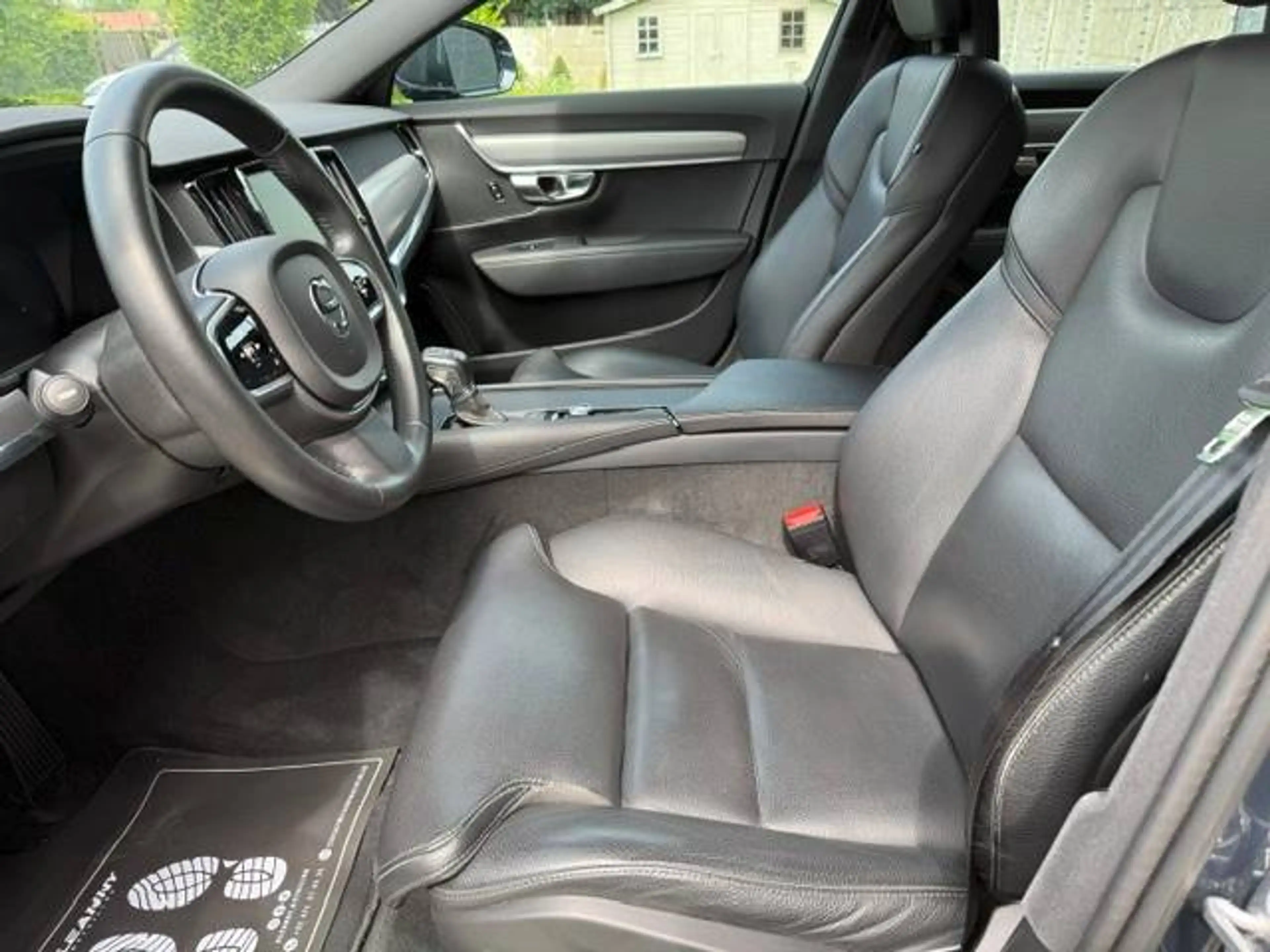 Volvo S90 S90 2.0  Momentum Geartronic — photo 11