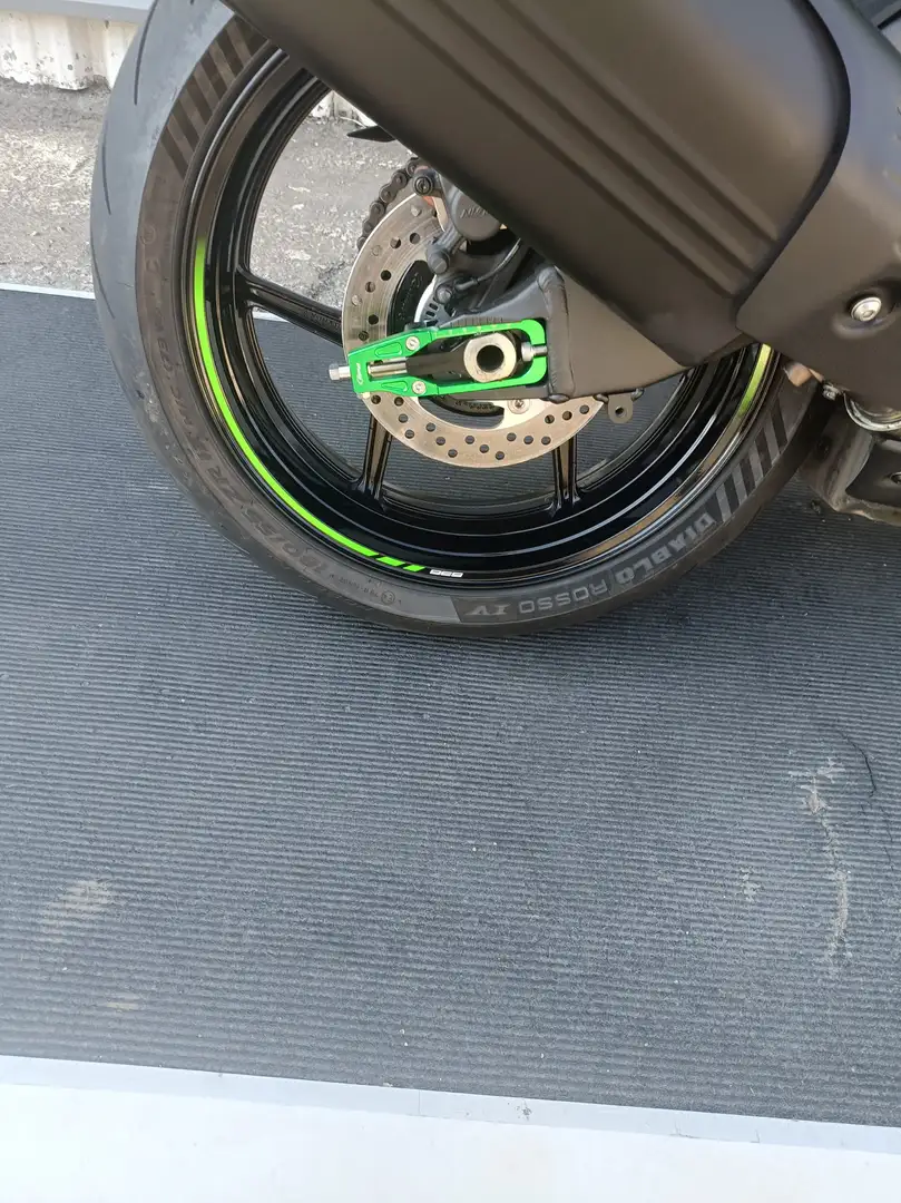 Kawasaki Ninja ZX-6R Verde - 2