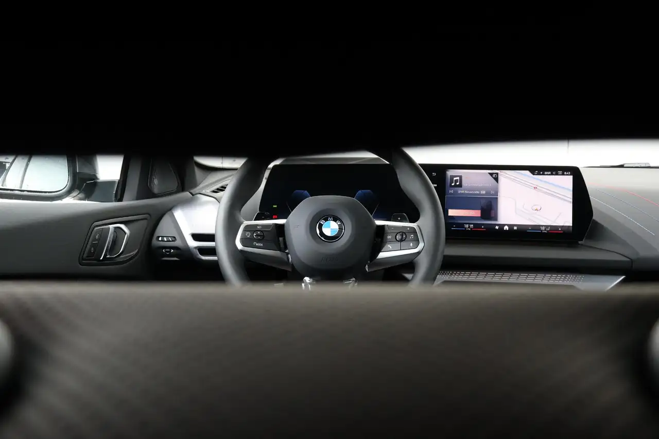BMW 1 Series 2026 — фото 14