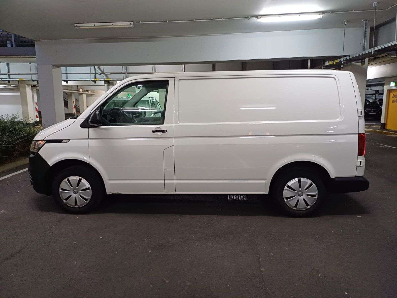 Second hand Volkswagen Transporter T6