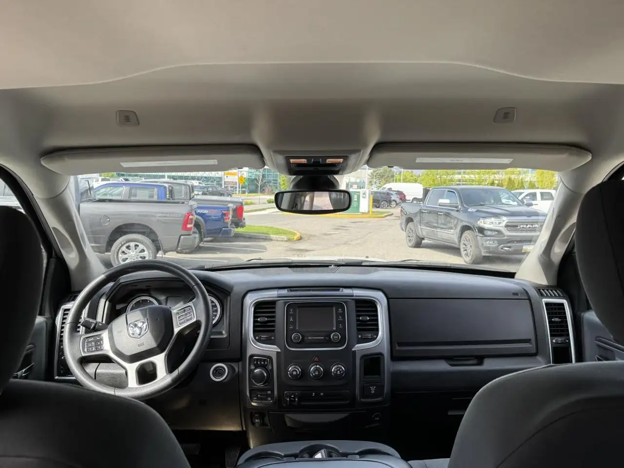 RAM 1500 снимка RAM 1500