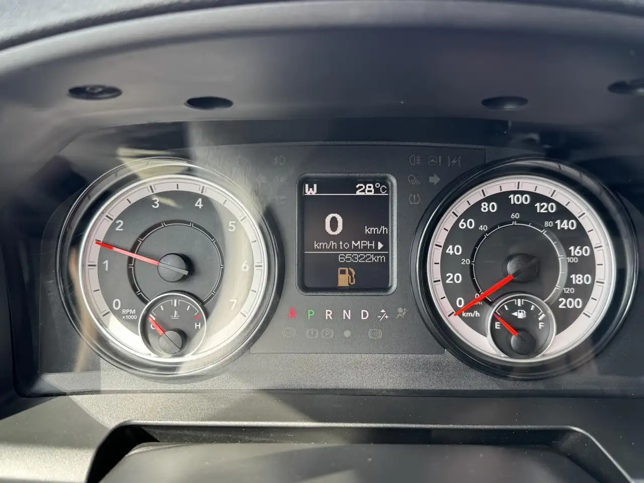 RAM 1500 снимка RAM 1500