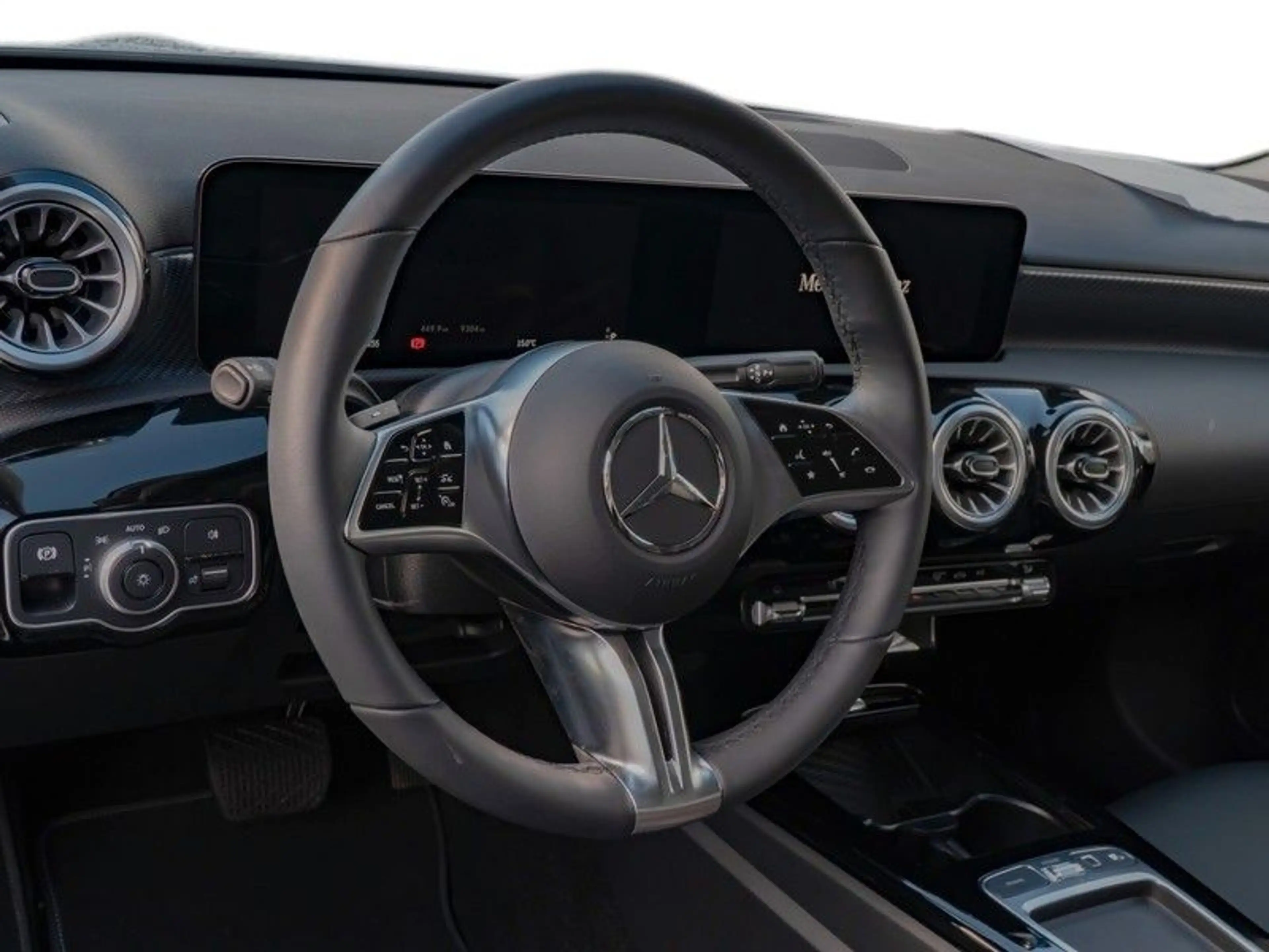 Mercedes-Benz A 220 A A 220 4Matic — photo 9