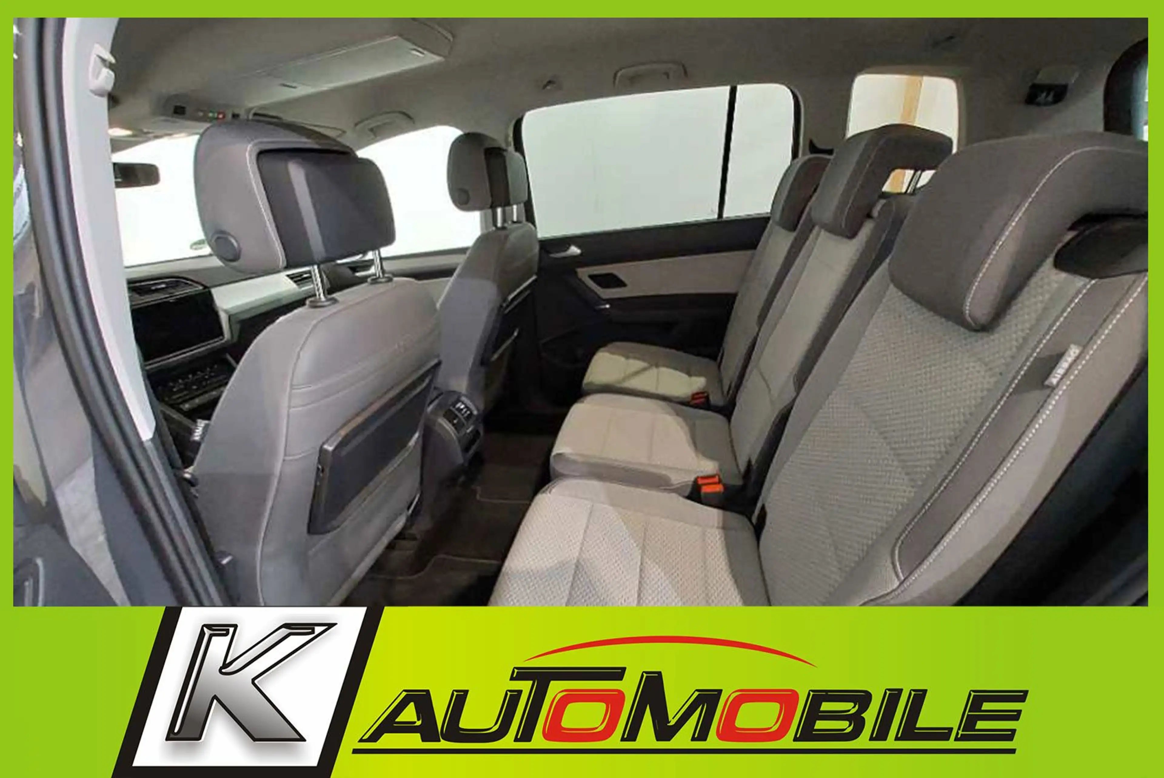 Volkswagen Touran 1,5 TSI IQ.LIGHT+ACC+Apple+Kamera+7Sitzer — photo 11