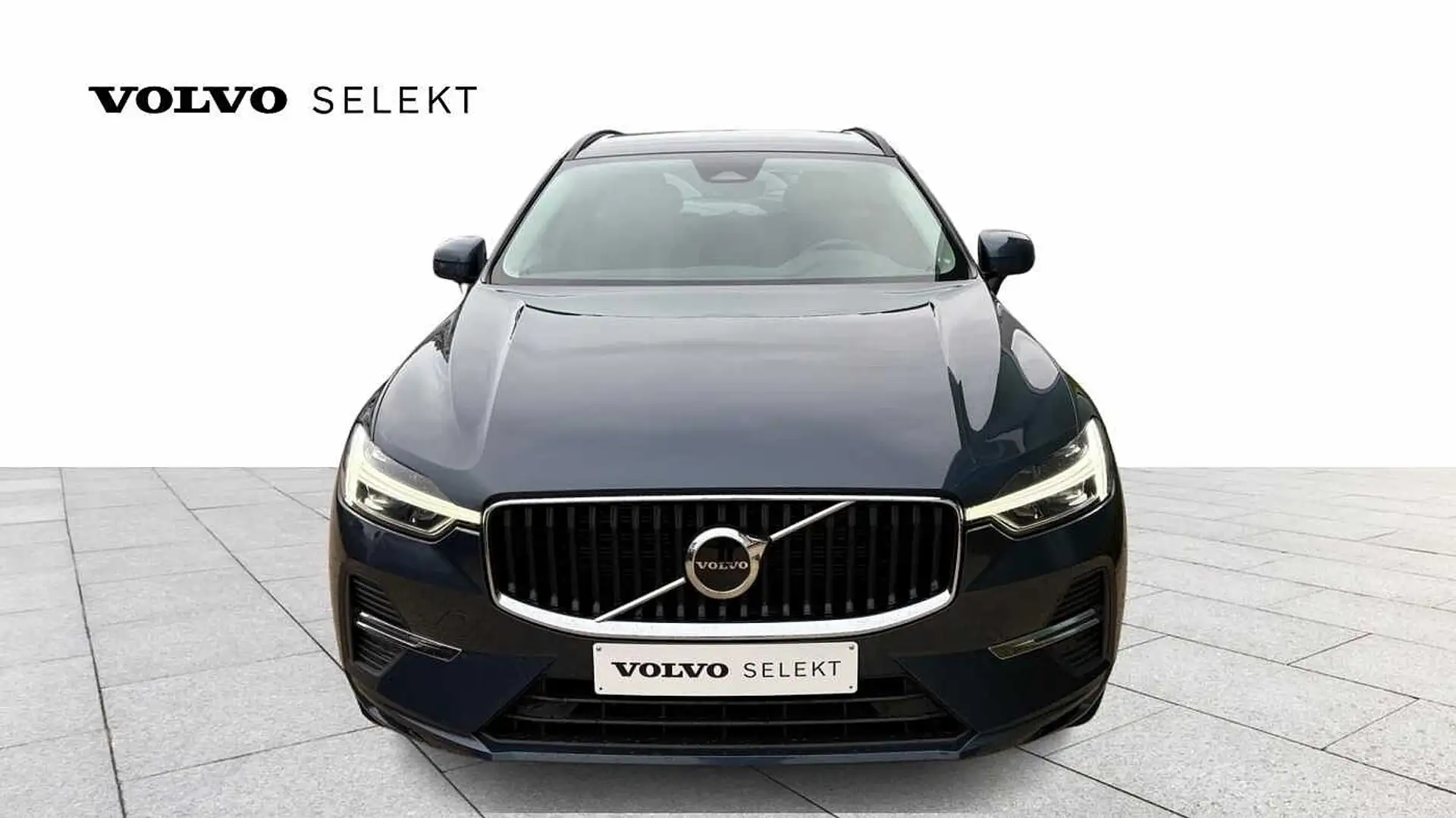 Volvo XC60 Core, B4 mild hybrid, Diesel Bleu - 2