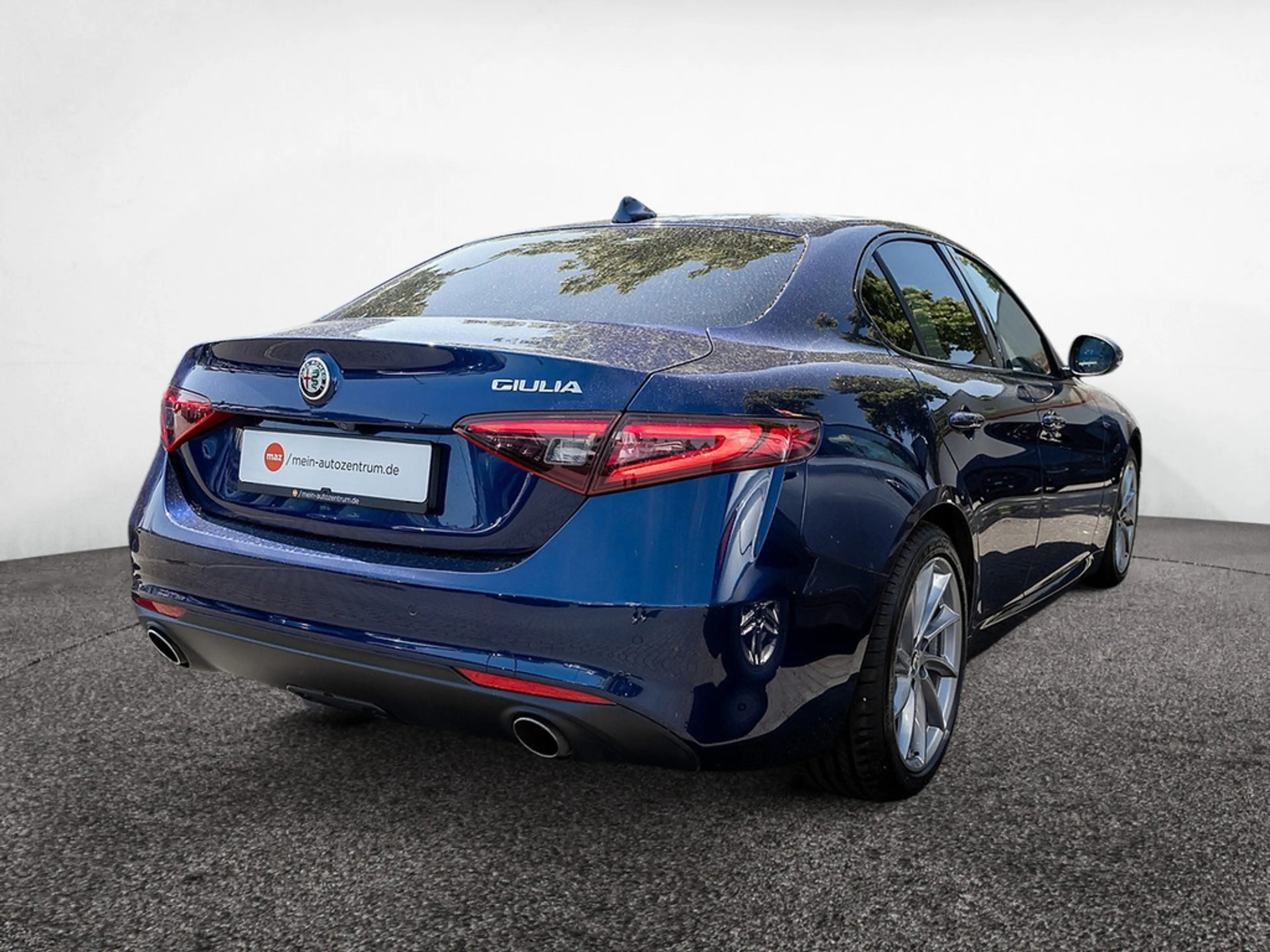 Alfa Romeo Giulia 2.2 JTDM Super PDC KLIMA — photo 4