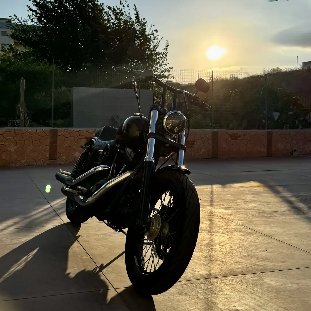 Harley-Davidson Dyna Street Bob - 2