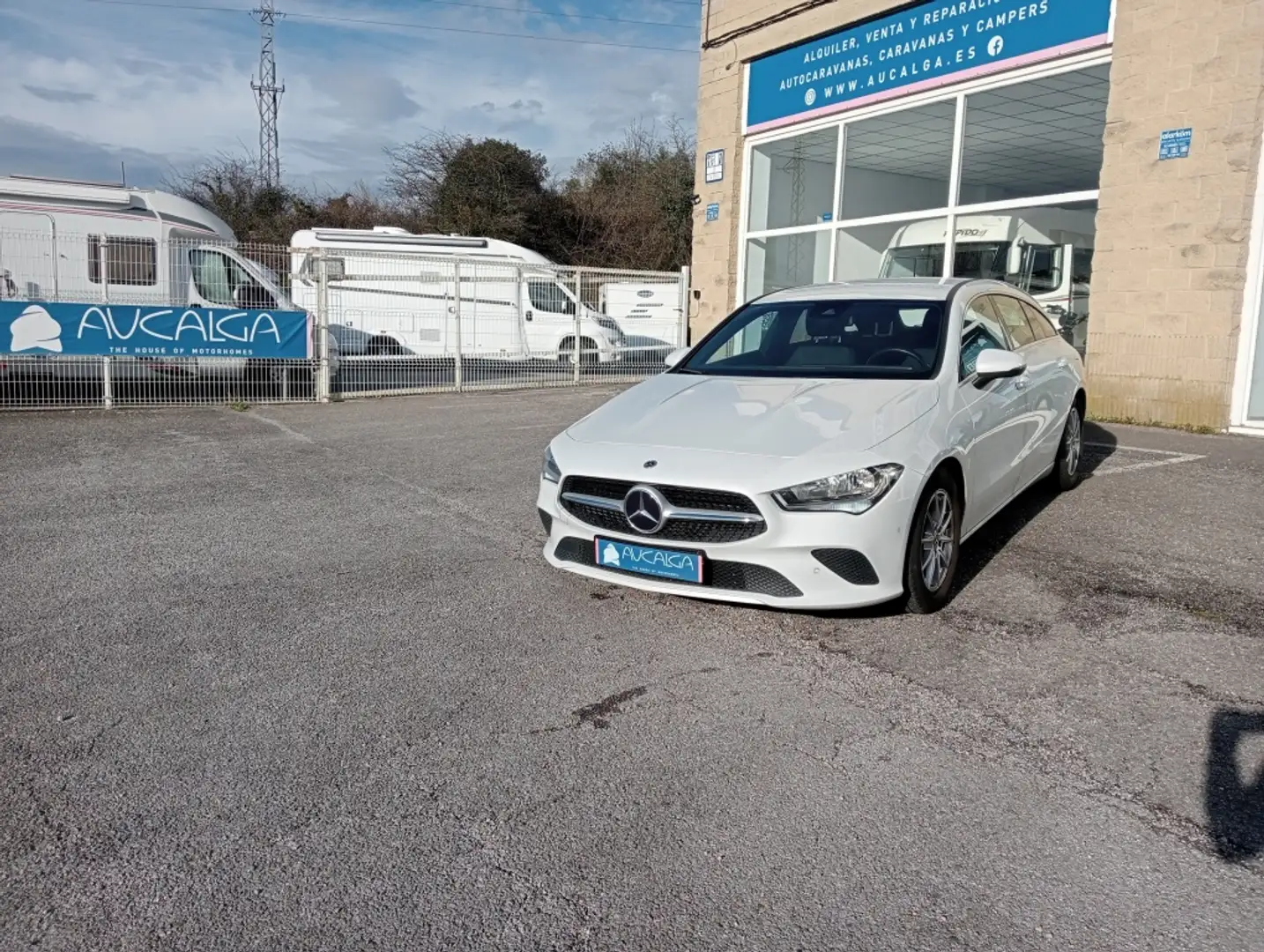 Mercedes-Benz MERCEDES-BENZ Clase CLA Berlina Manual de 5 Puert Blanco - 1