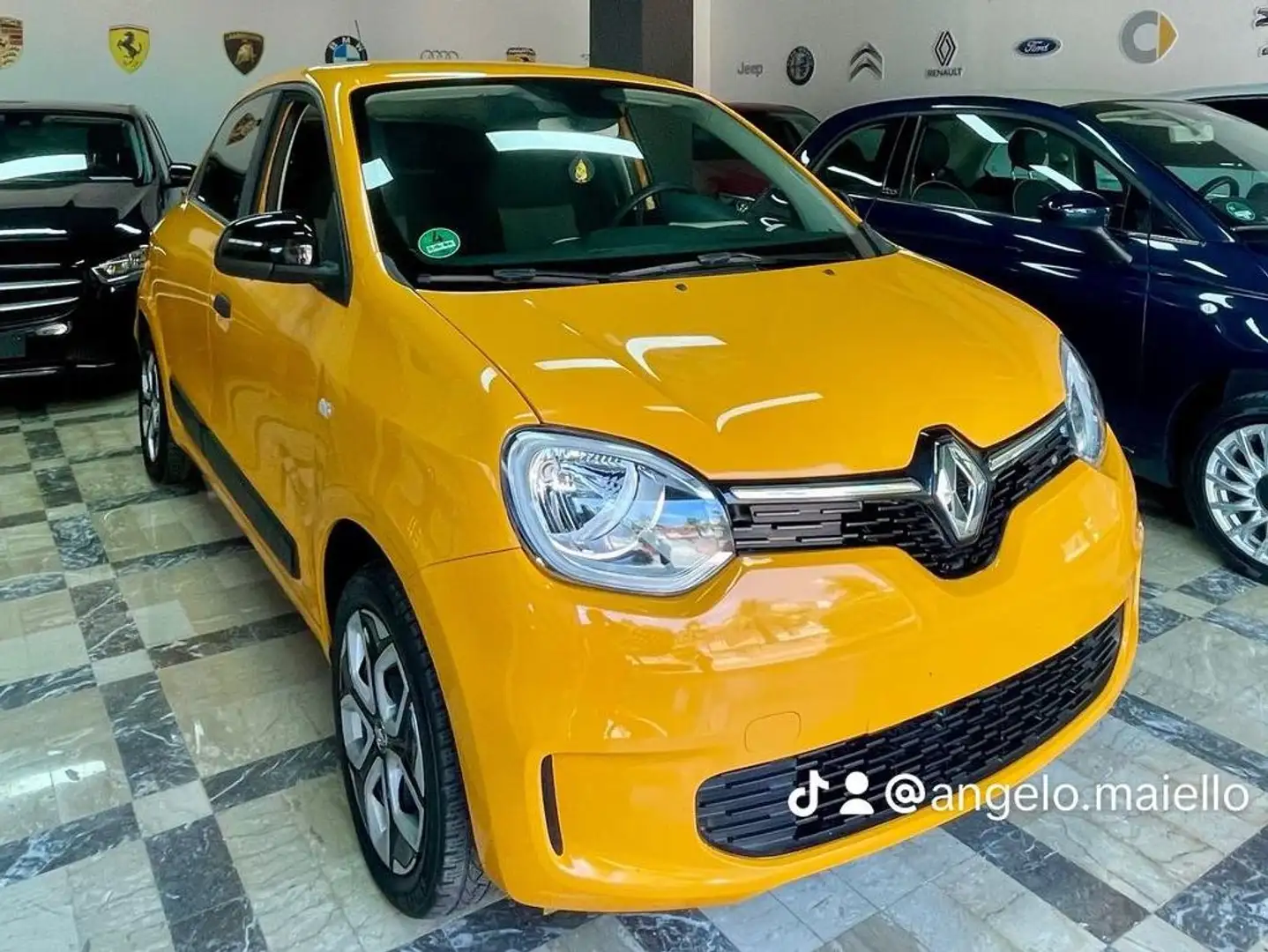 Renault Twingo 1.0 sce Intens 65cv Giallo - 2