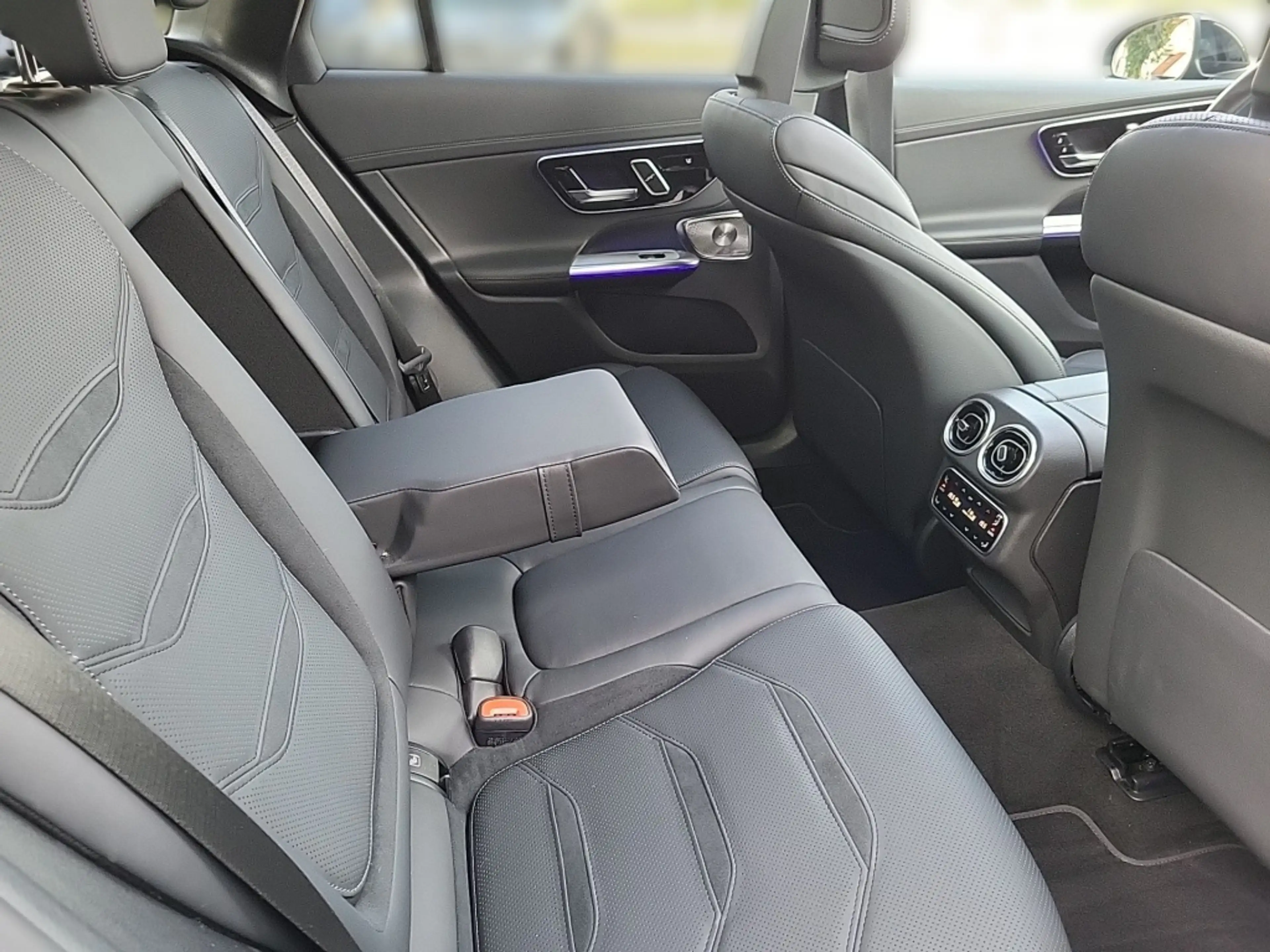 Mercedes-Benz GLC 43 AMG AMG GLC 43 4M Prem+*Pano*AHK*Burm3D*PerfSound*KG — photo 13