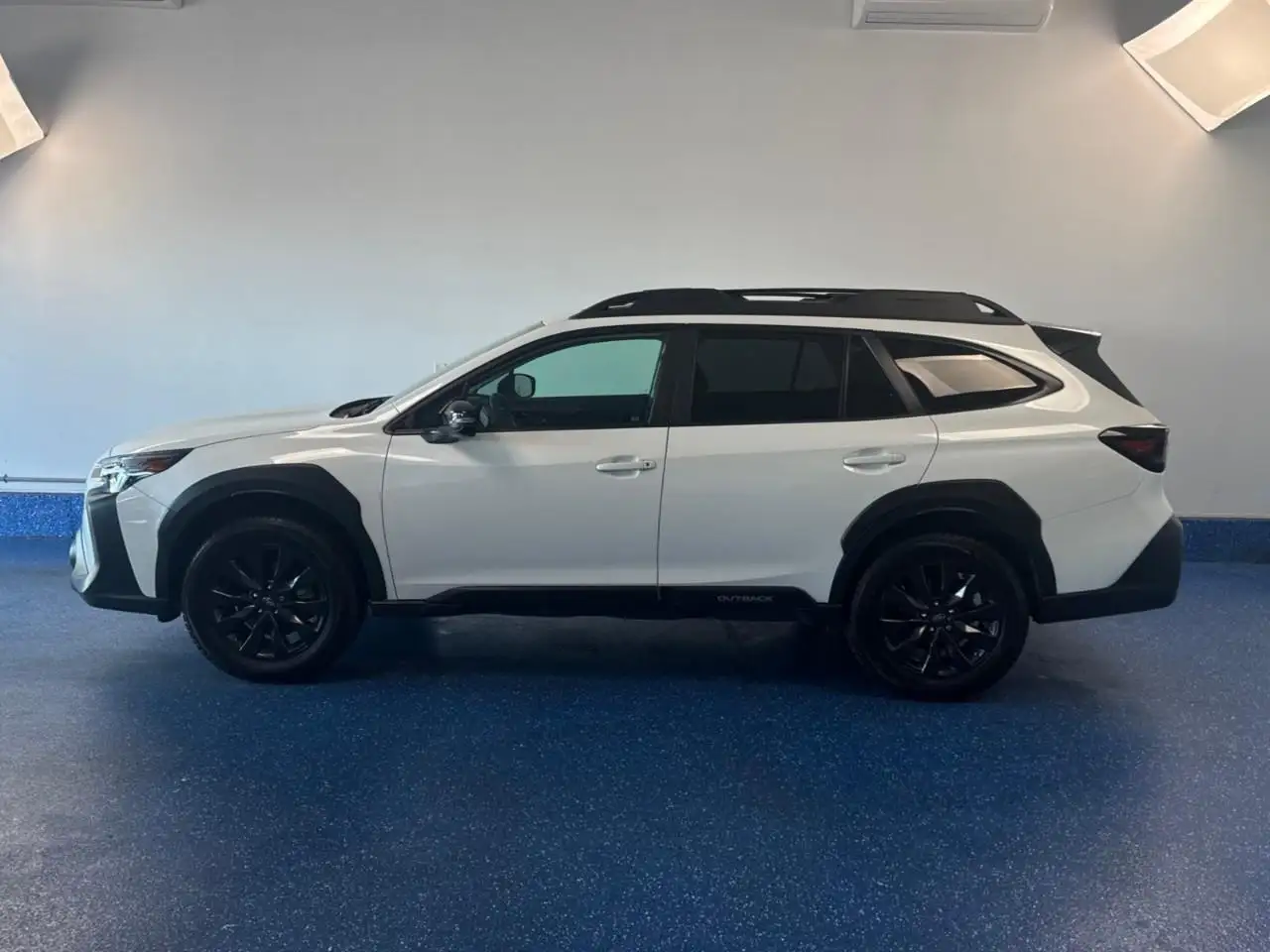 Subaru OUTBACK снимка Subaru OUTBACK