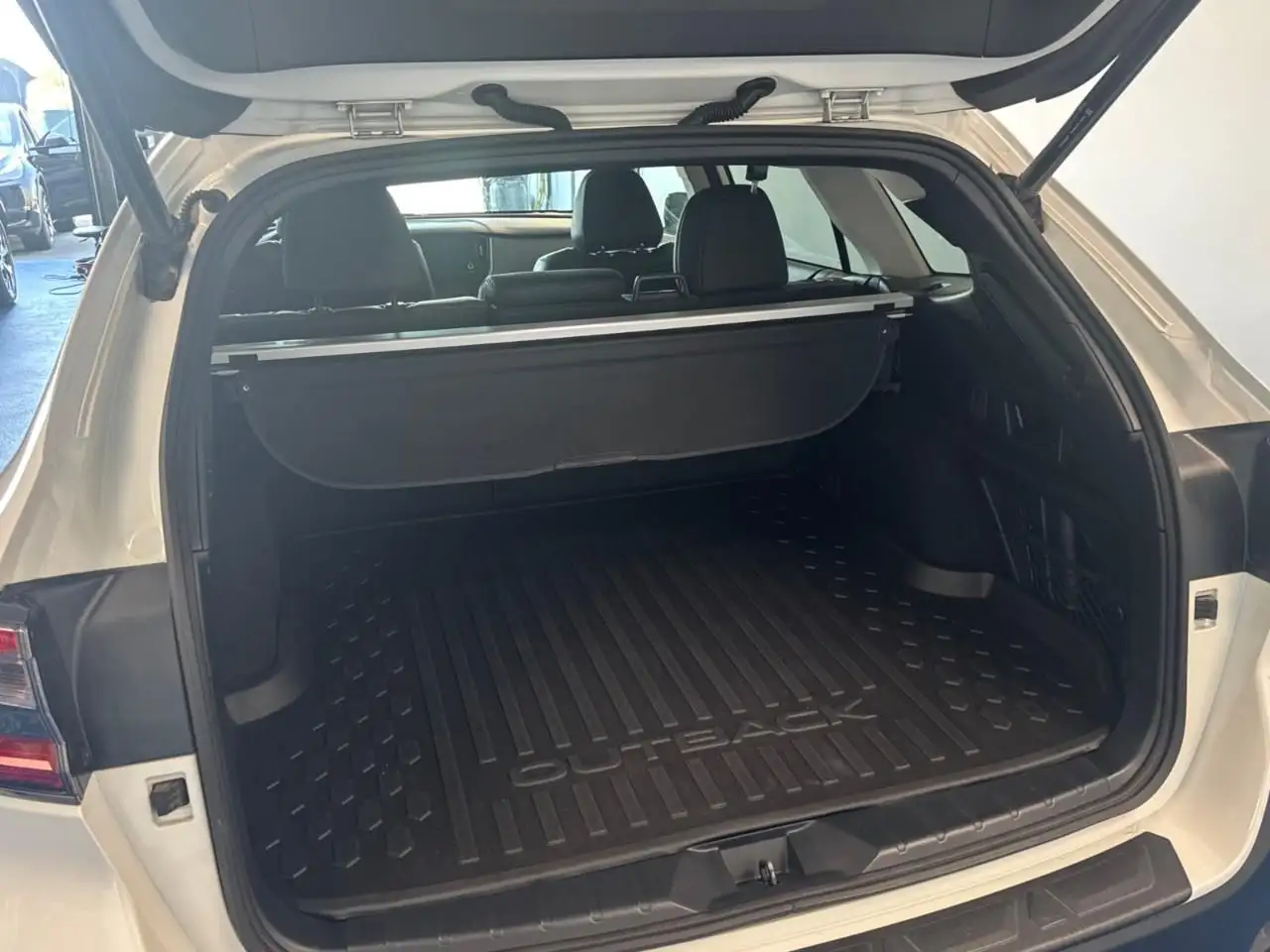 Subaru OUTBACK снимка Subaru OUTBACK