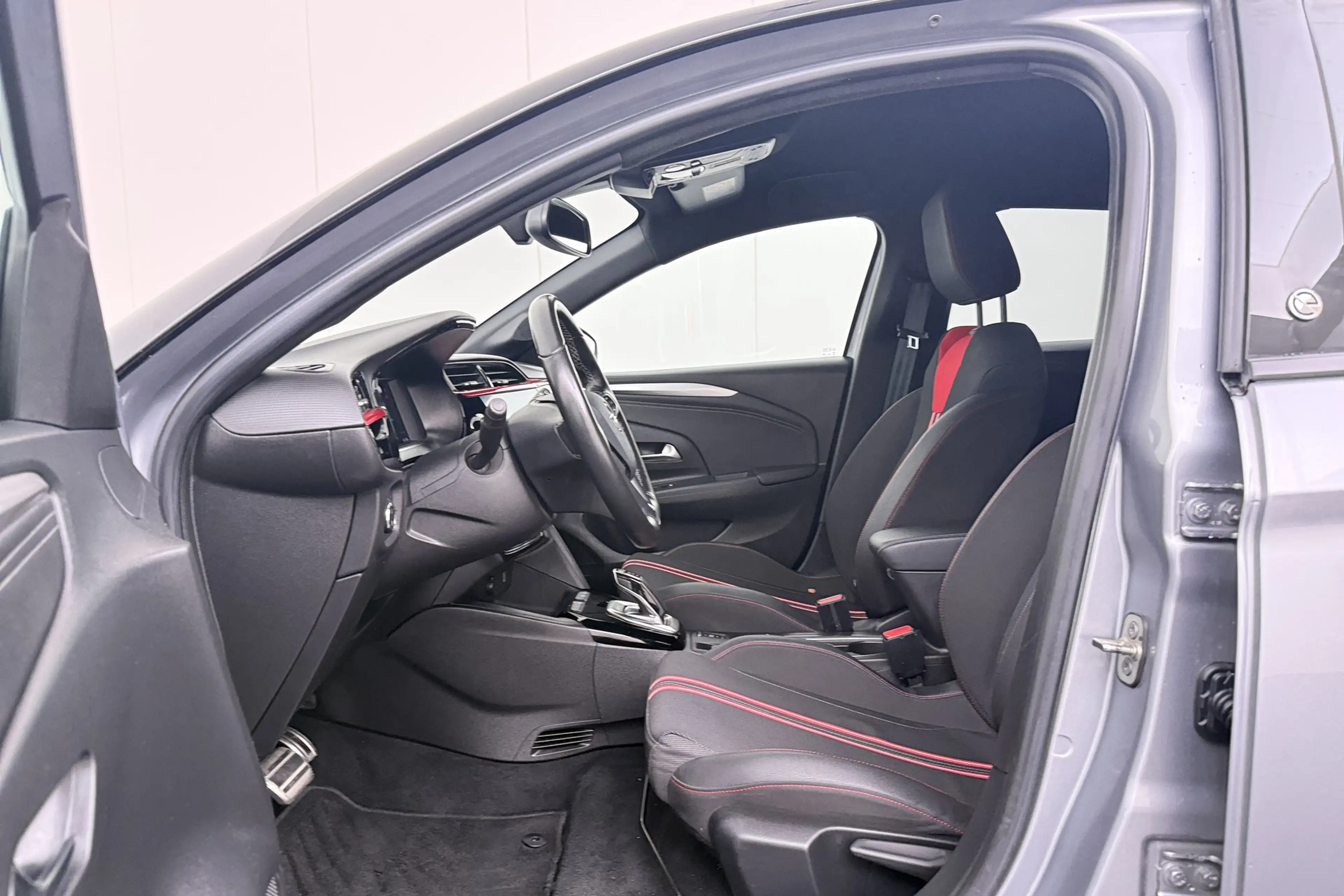 Opel Corsa-e GS Line 50 kWh Warmtepomp Carplay Camera — photo 11