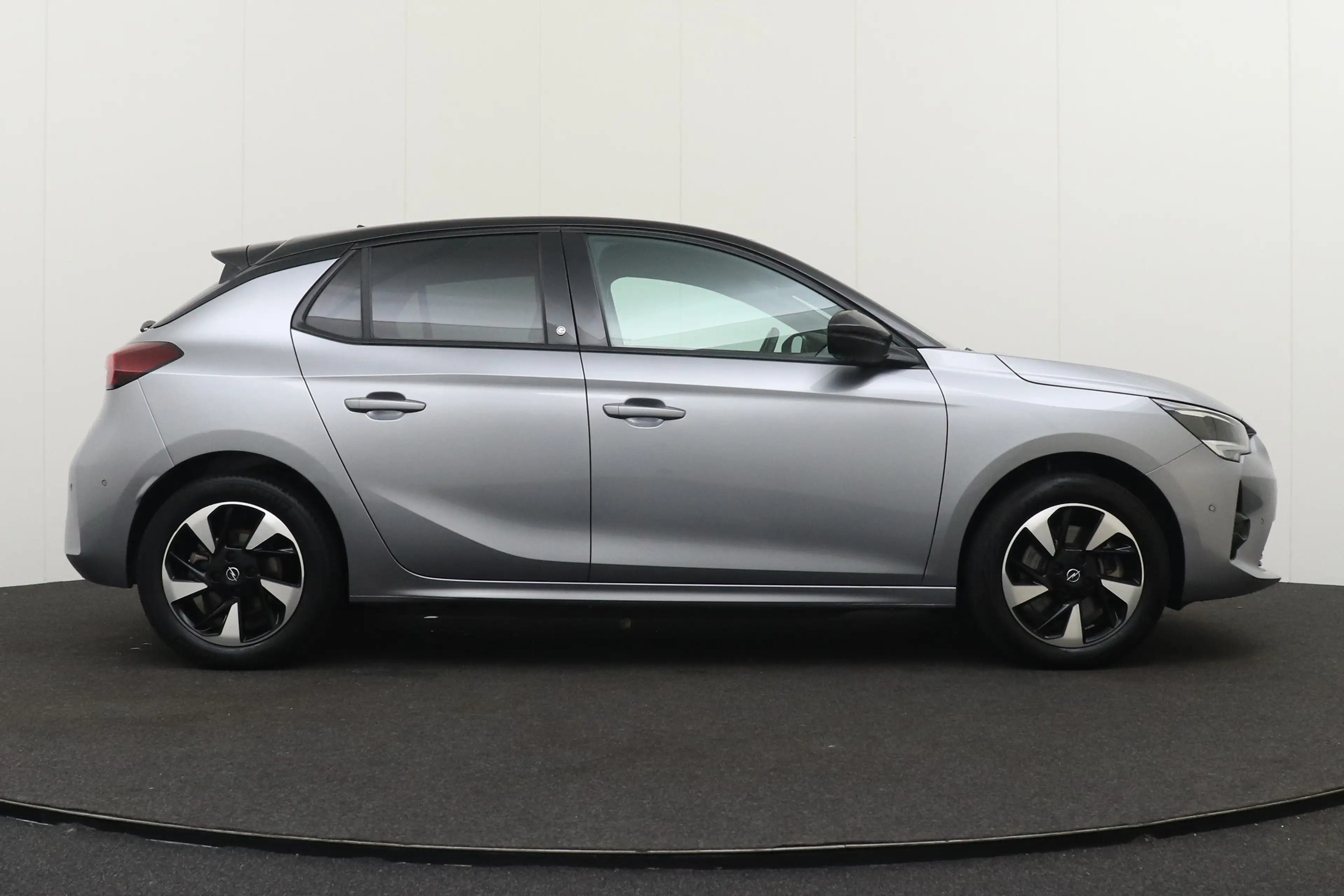 Opel Corsa-e GS Line 50 kWh Warmtepomp Carplay Camera — photo 7