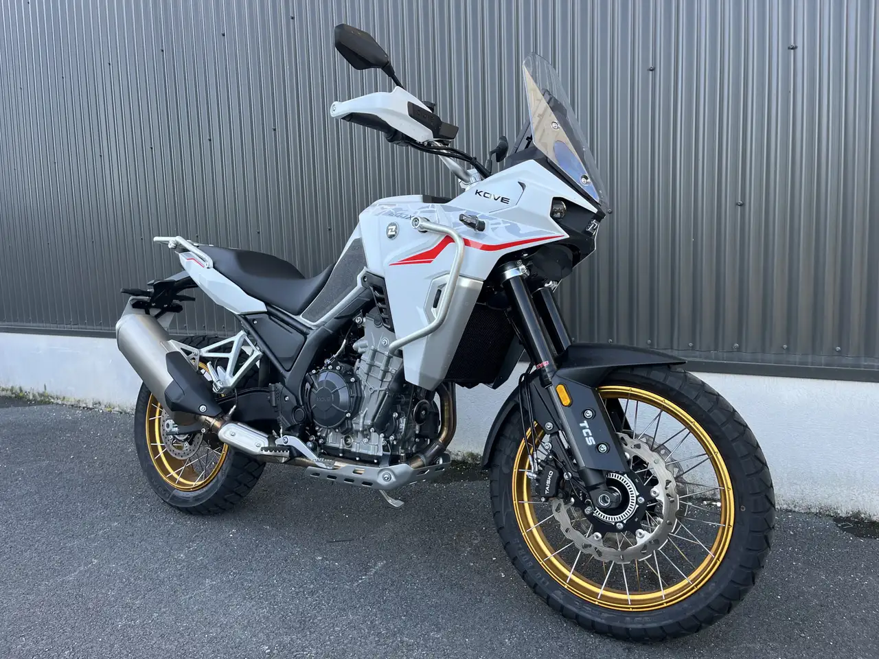 Kove 800X