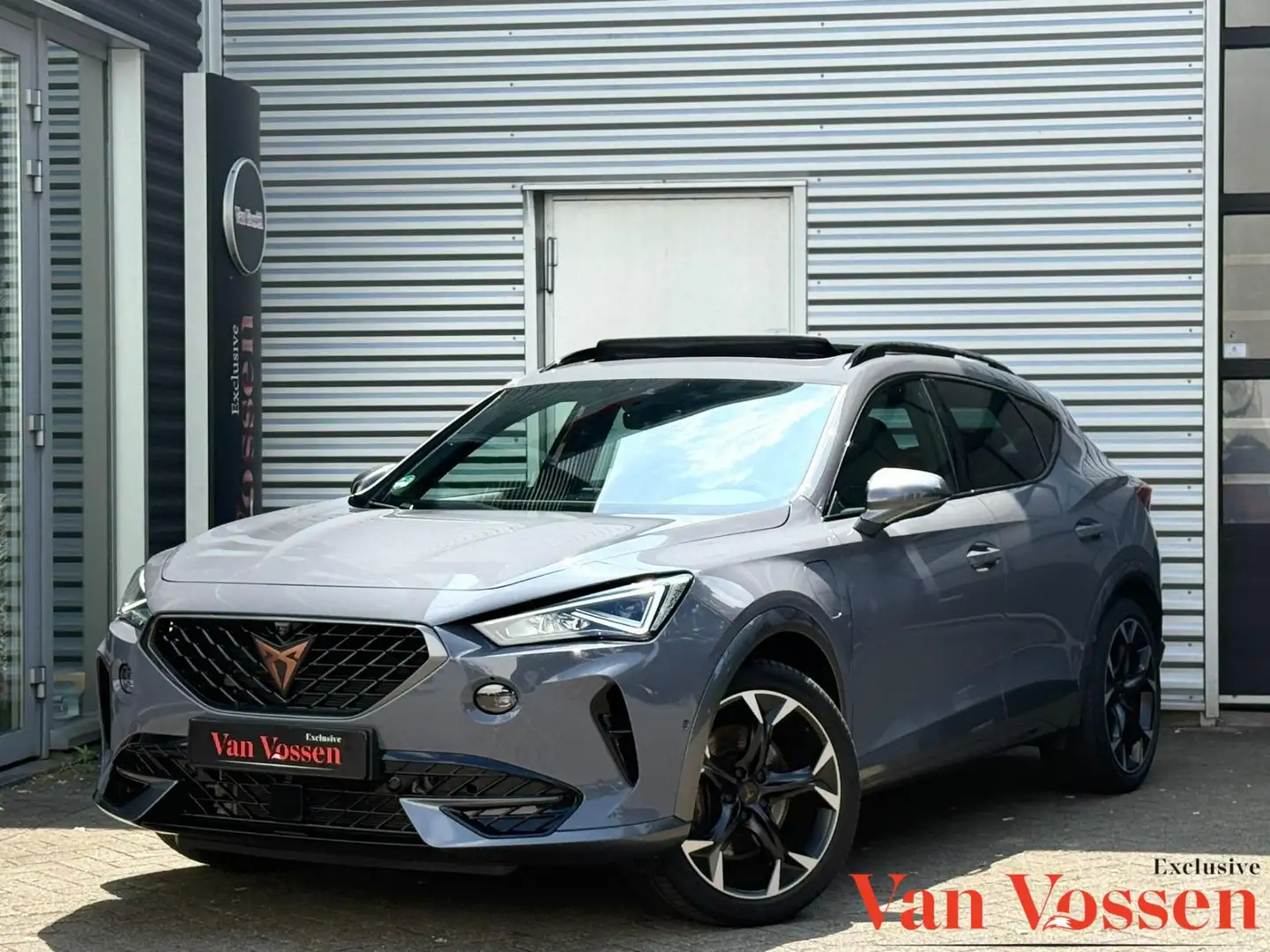 CUPRA Formentor 1.4 e-Hybrid VZ Copper Edition|Pano|Trekhaak|Memor Grigio - 1