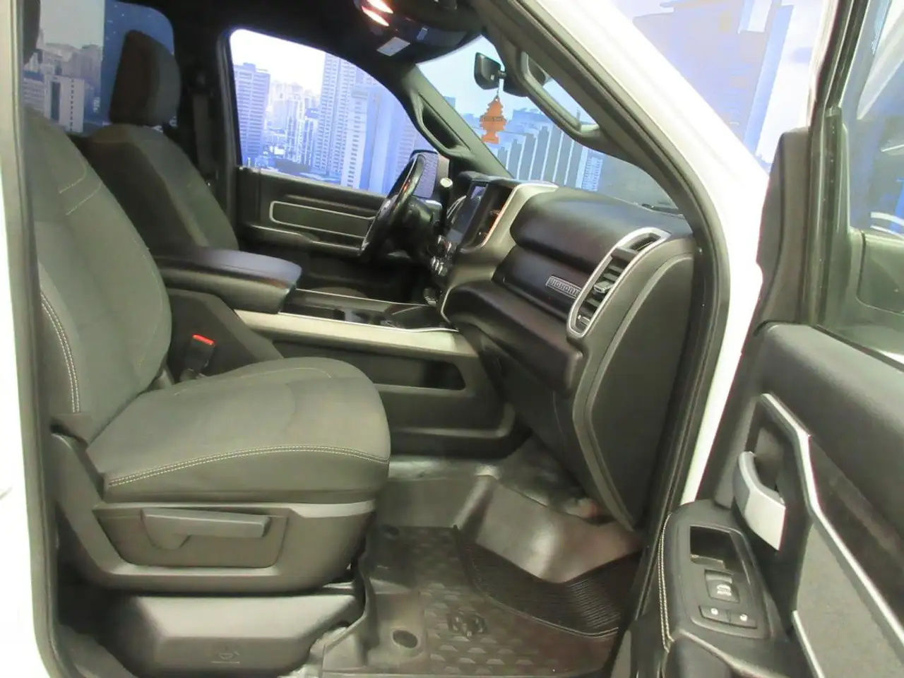 RAM 2500 снимка RAM 2500