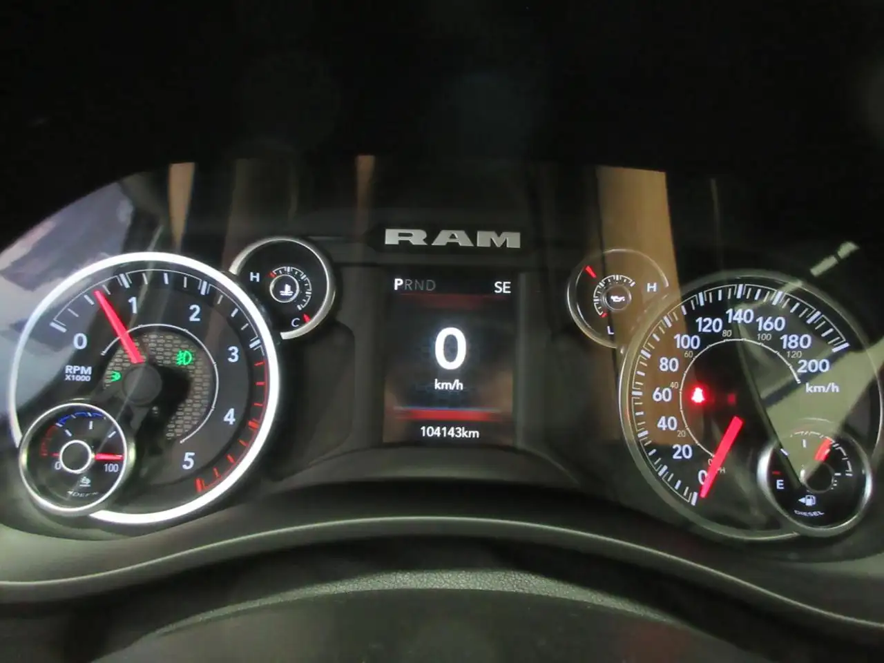 RAM 2500 снимка RAM 2500