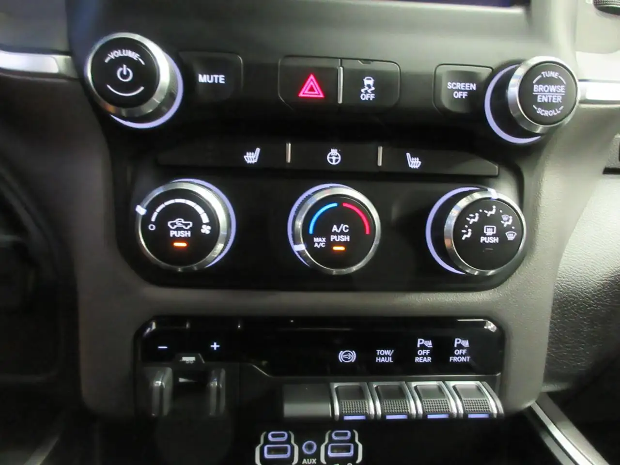 RAM 2500 снимка RAM 2500
