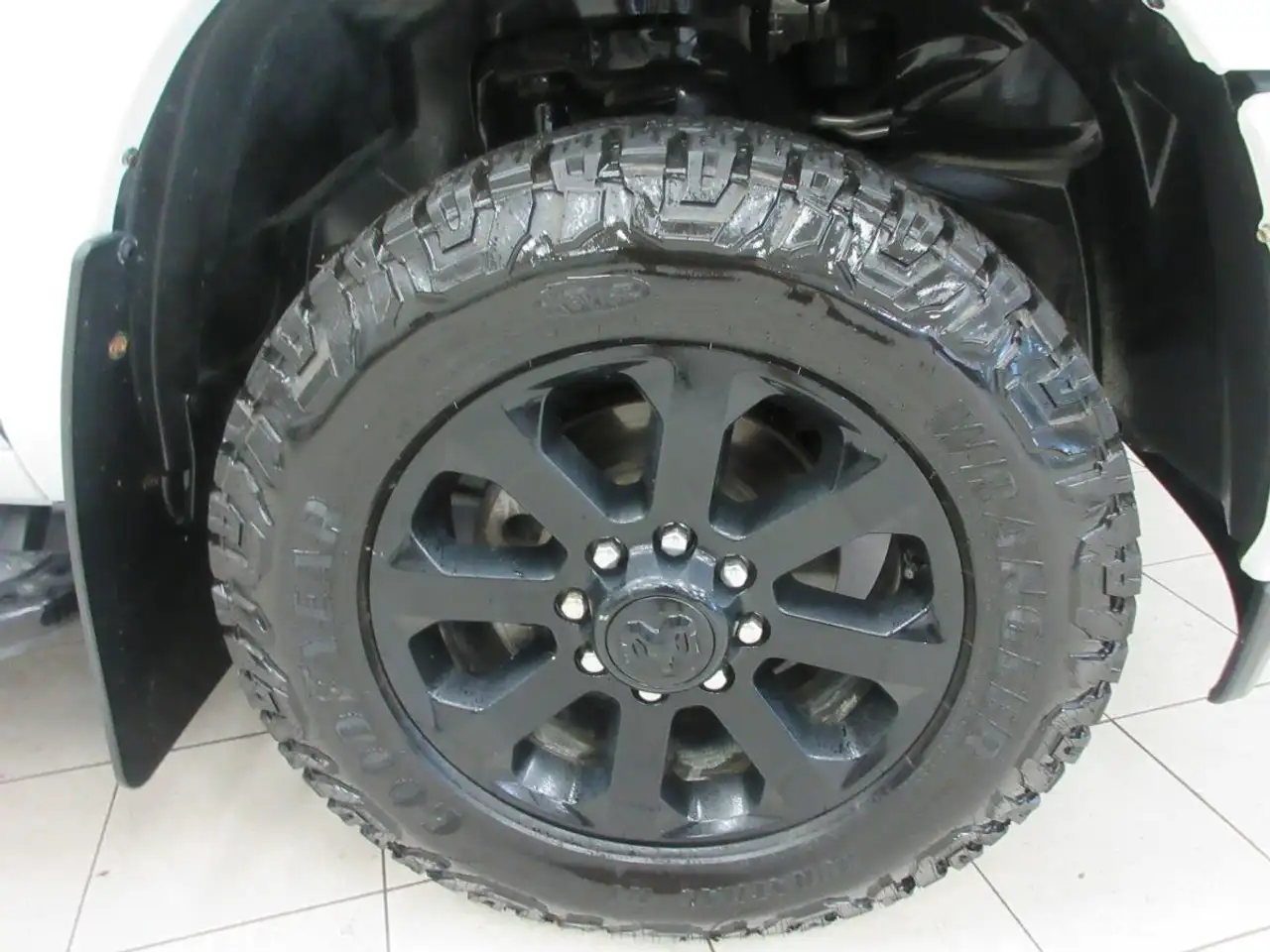 RAM 2500 снимка RAM 2500