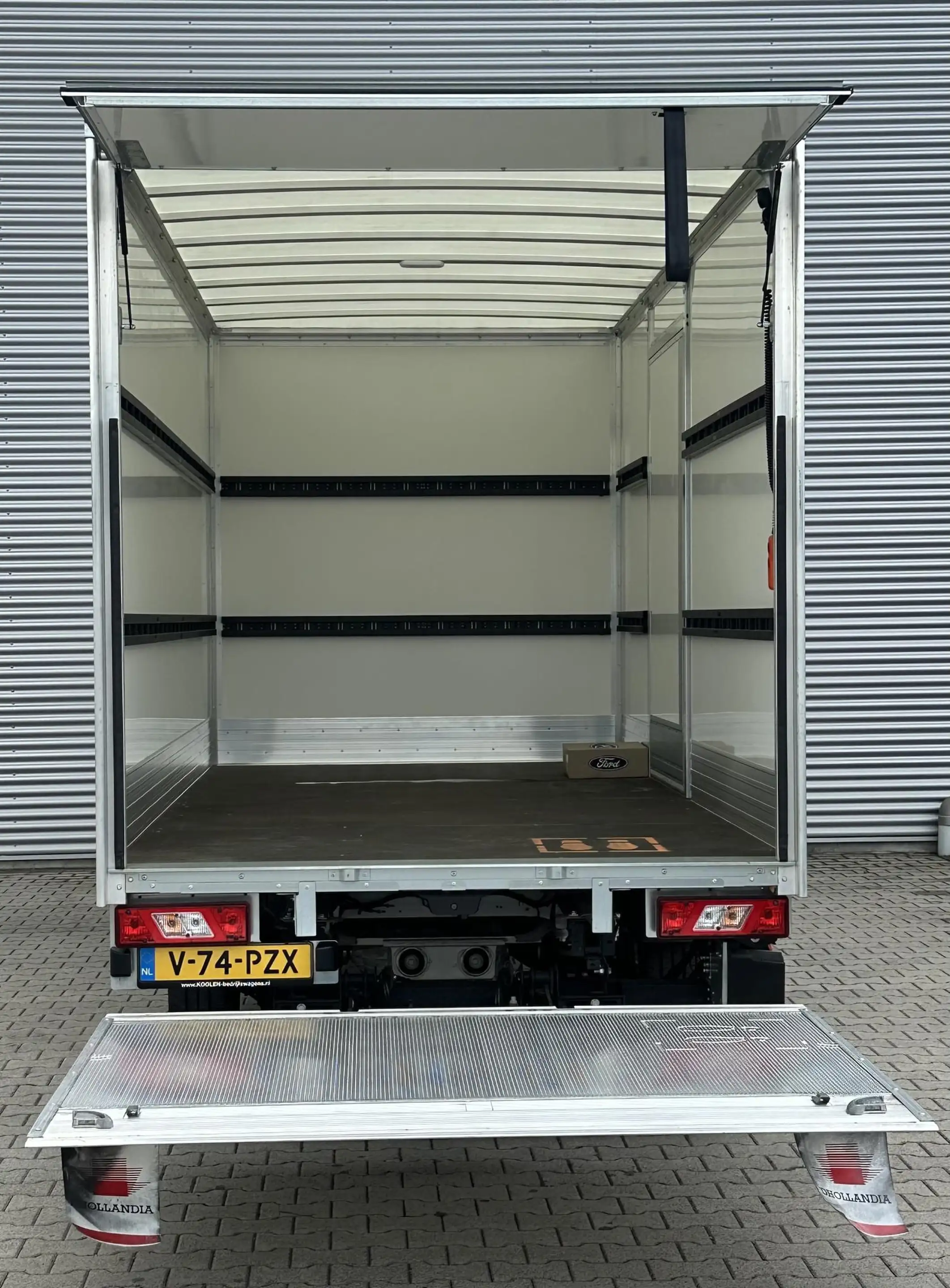 Ford E-Transit 350 Trend NIEUW bakwagen met laadklep — photo 9