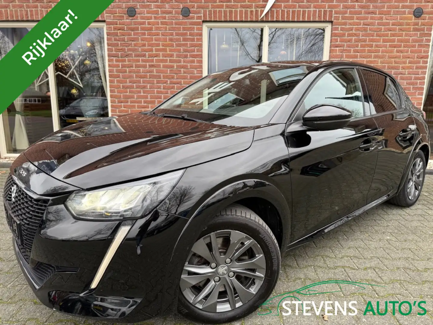 Peugeot e-208 EV Allure 50 kWh CAMERA / GROOT.NAVI / VIRTUAL.COC Noir - 1