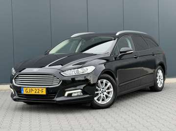 Wagon 1.5 Titanium Xenon - Led - Navi - Trekhaak -