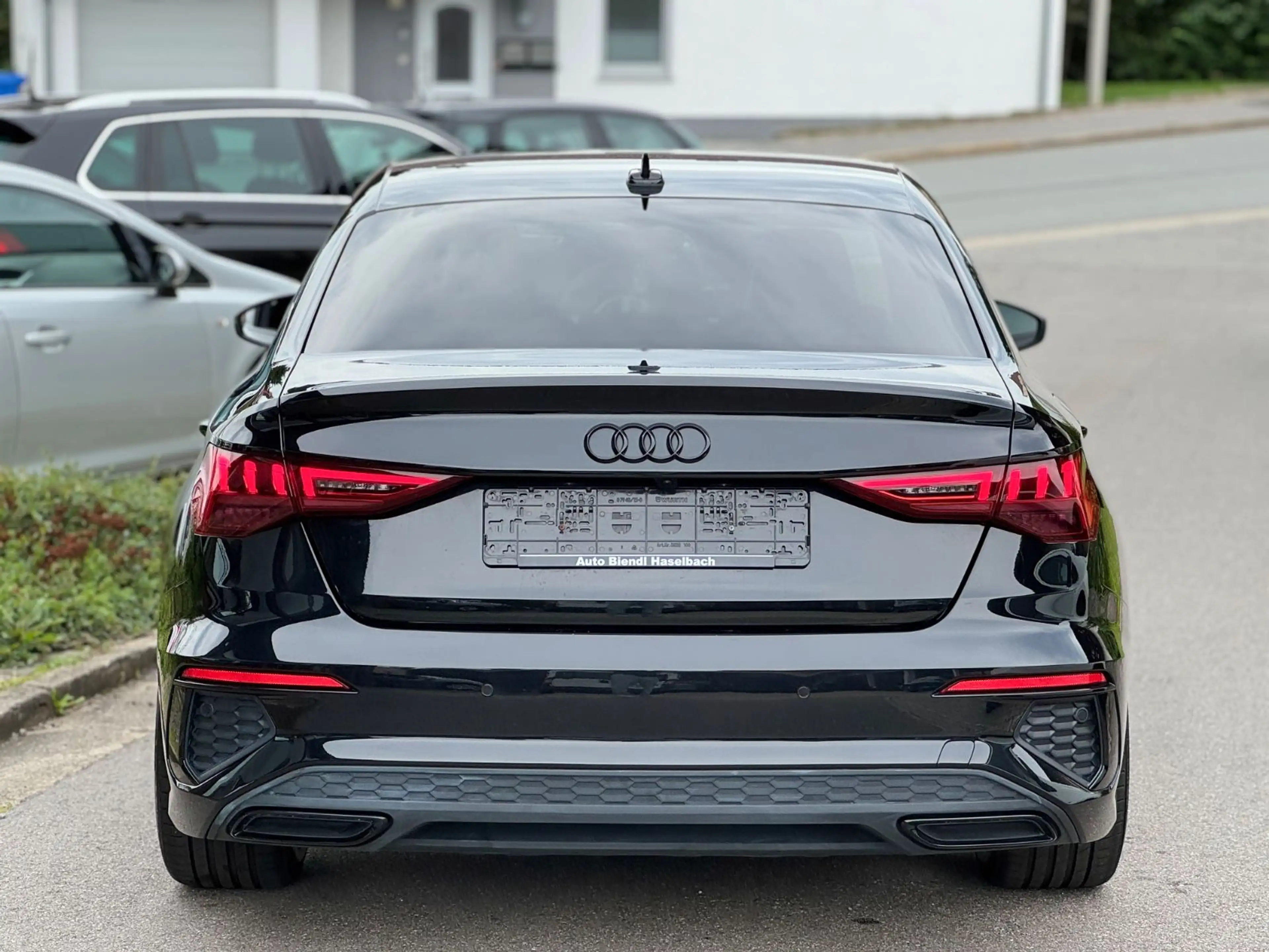 Audi A3 Limousine 35 TFSI S line — photo 6