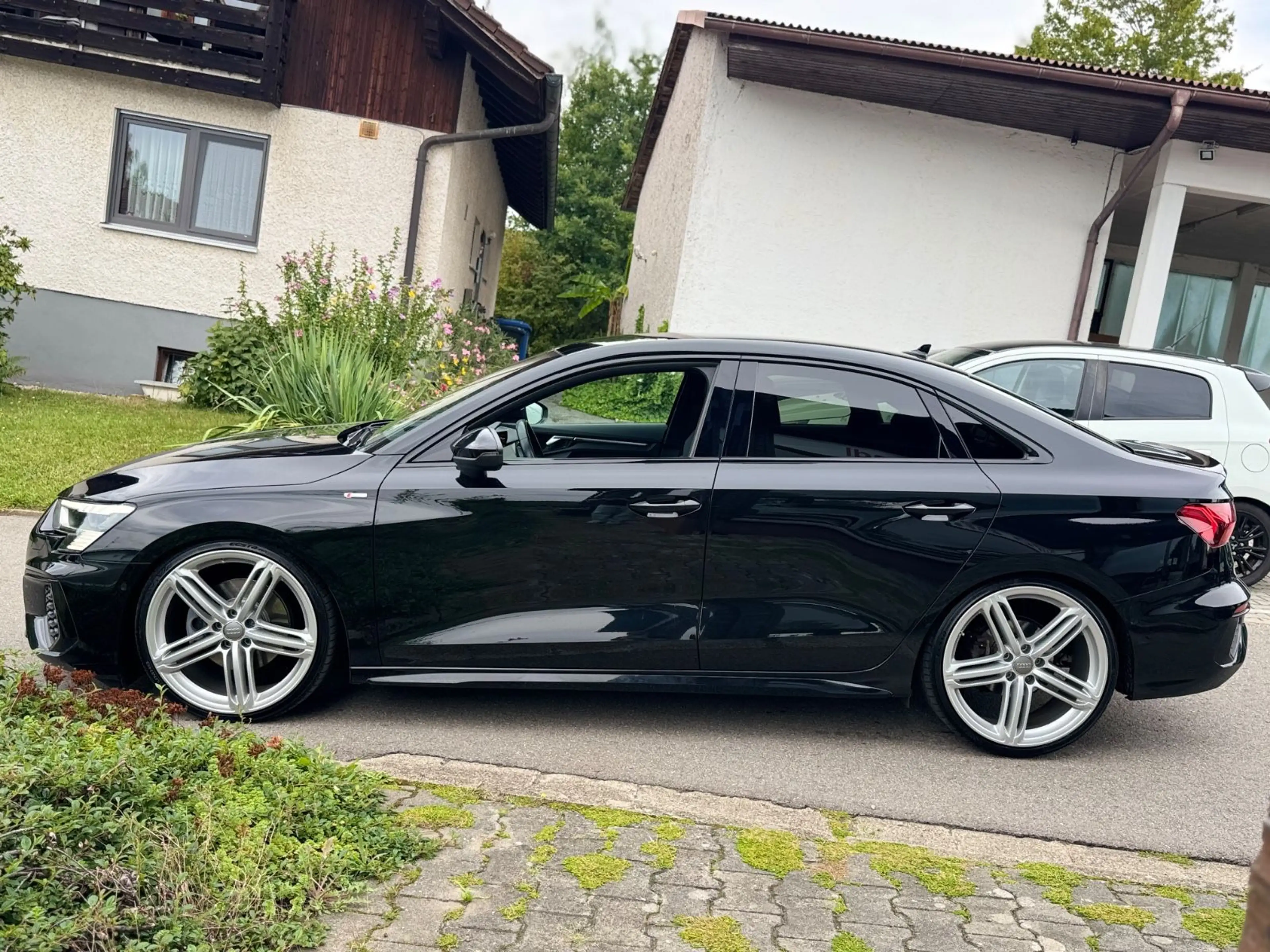 Audi A3 Limousine 35 TFSI S line — photo 4