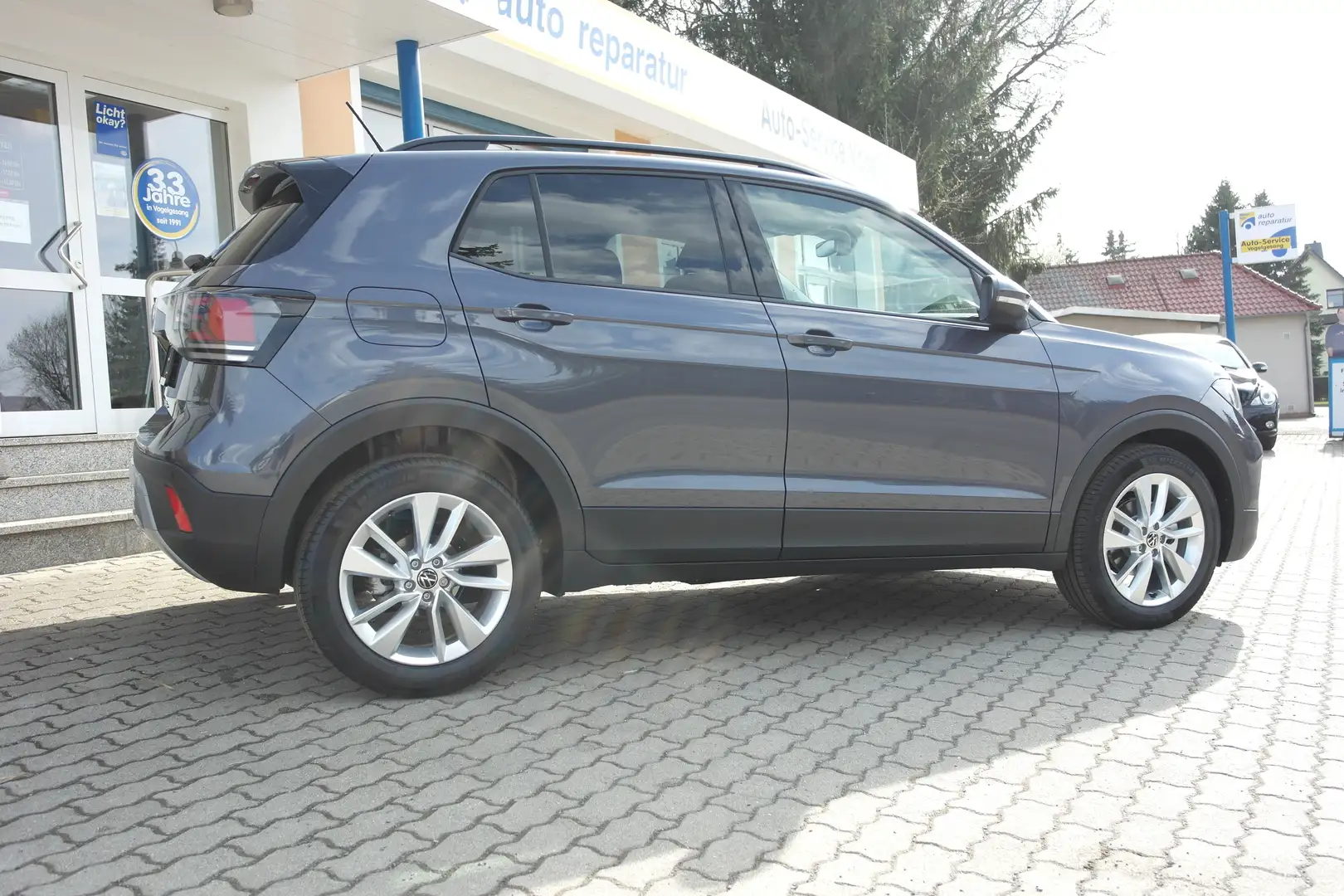 Volkswagen T-Cross 1.0 TSI 85 kW Life, Rückfahrkamera, SHZ Gris - 2