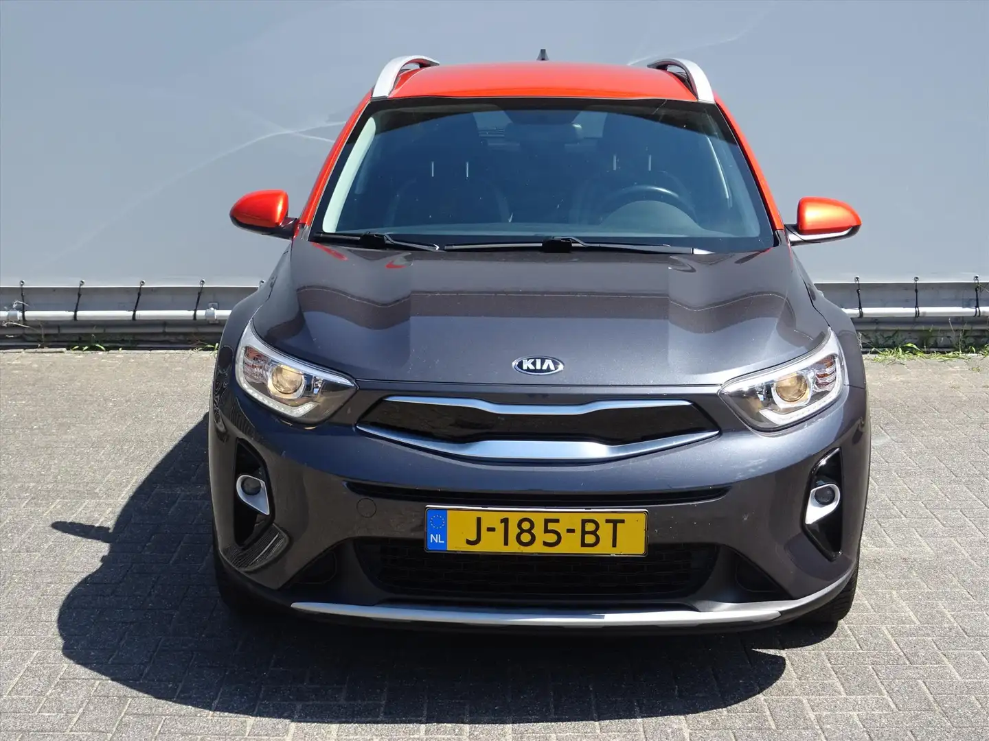 Kia Stonic 1.0 T-GDi 100pk Sport Edtion Gris - 2