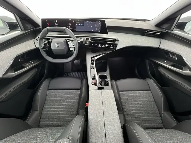 Peugeot 5008 view 6