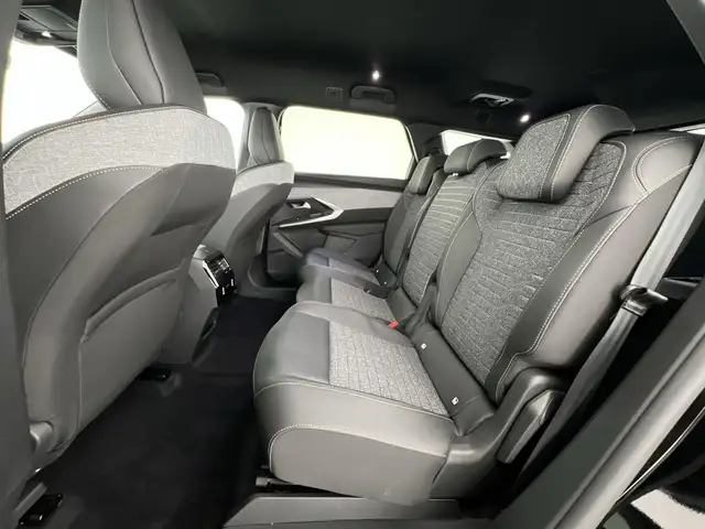 Peugeot 5008 view 8