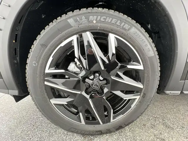 Peugeot 5008 view 10