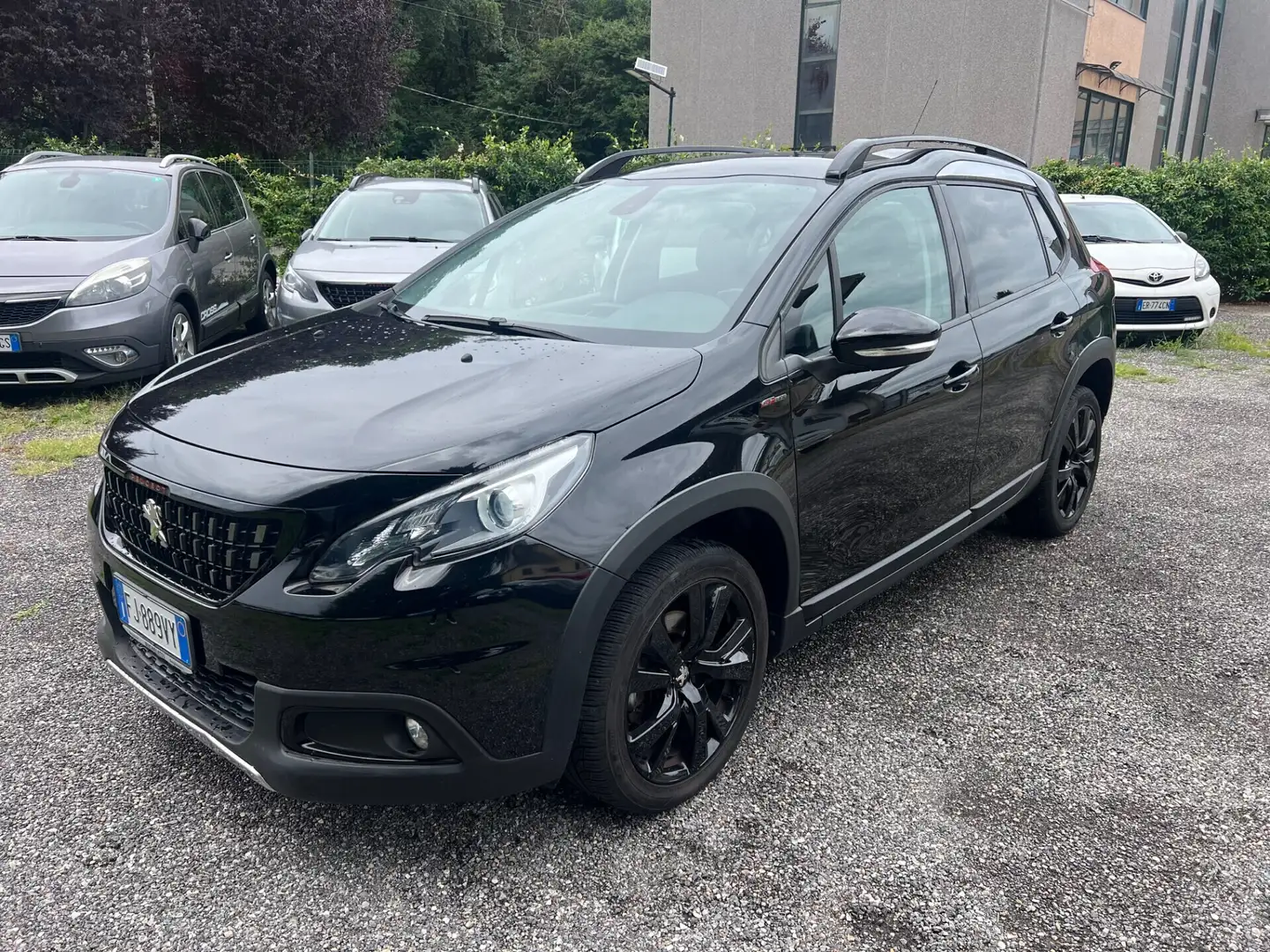 Peugeot 2008 PureTech Turbo 110 S&S GT Line Noir - 1