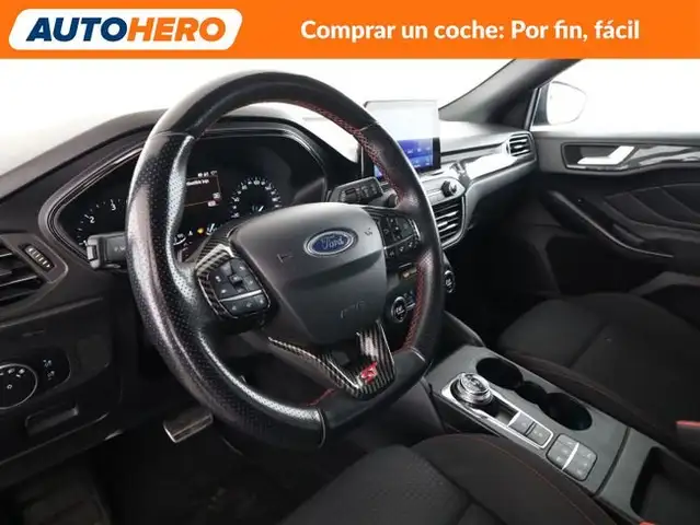 Ford Focus view 12