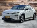 Hyundai KONA EV Premium 64 kWh | Zeer mooi! | 18" | Sideskirts Wit - thumbnail 3