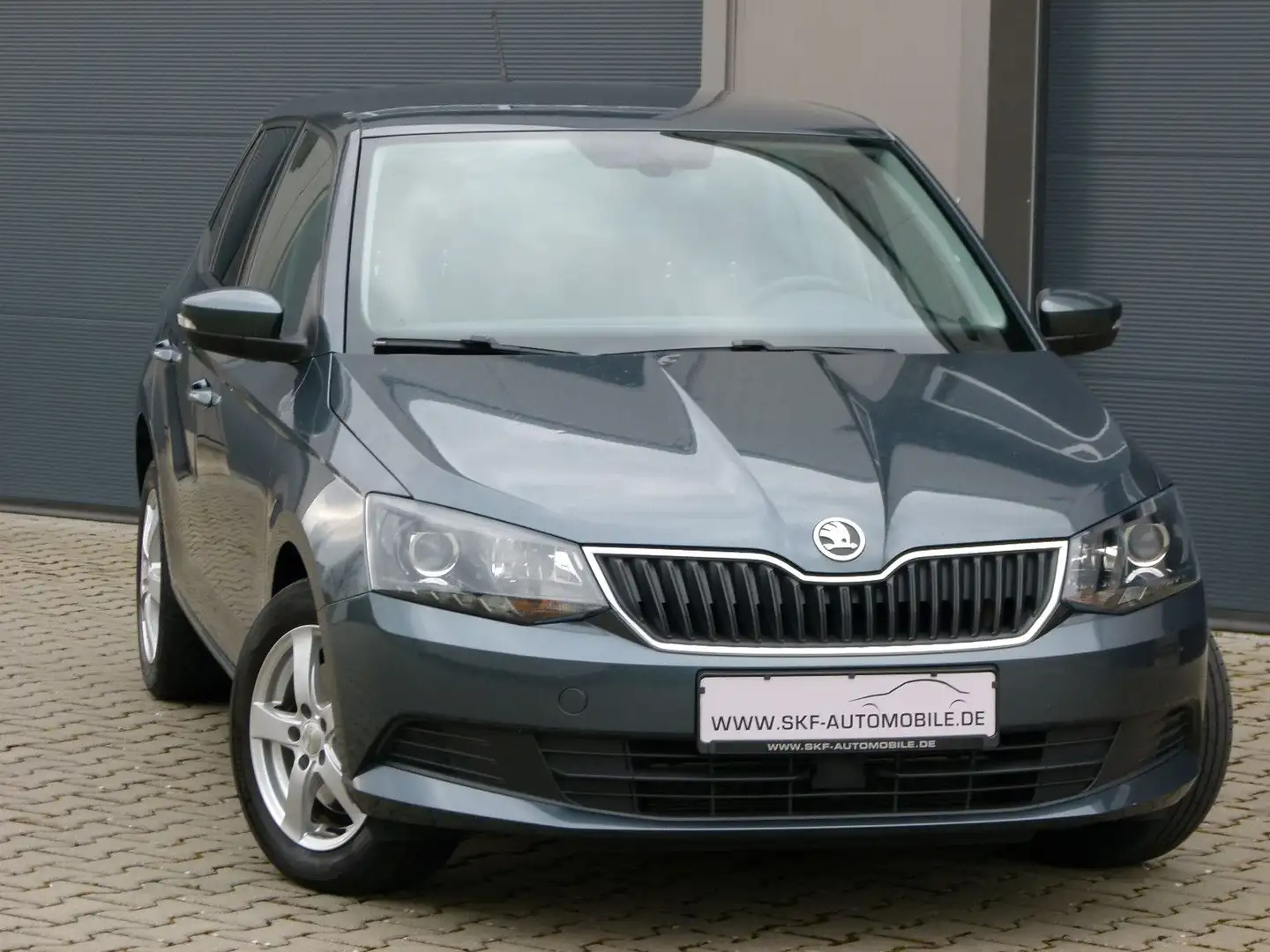 Skoda Fabia Ambition DSG PDC Tempomat Sitzheizung Gris - 2