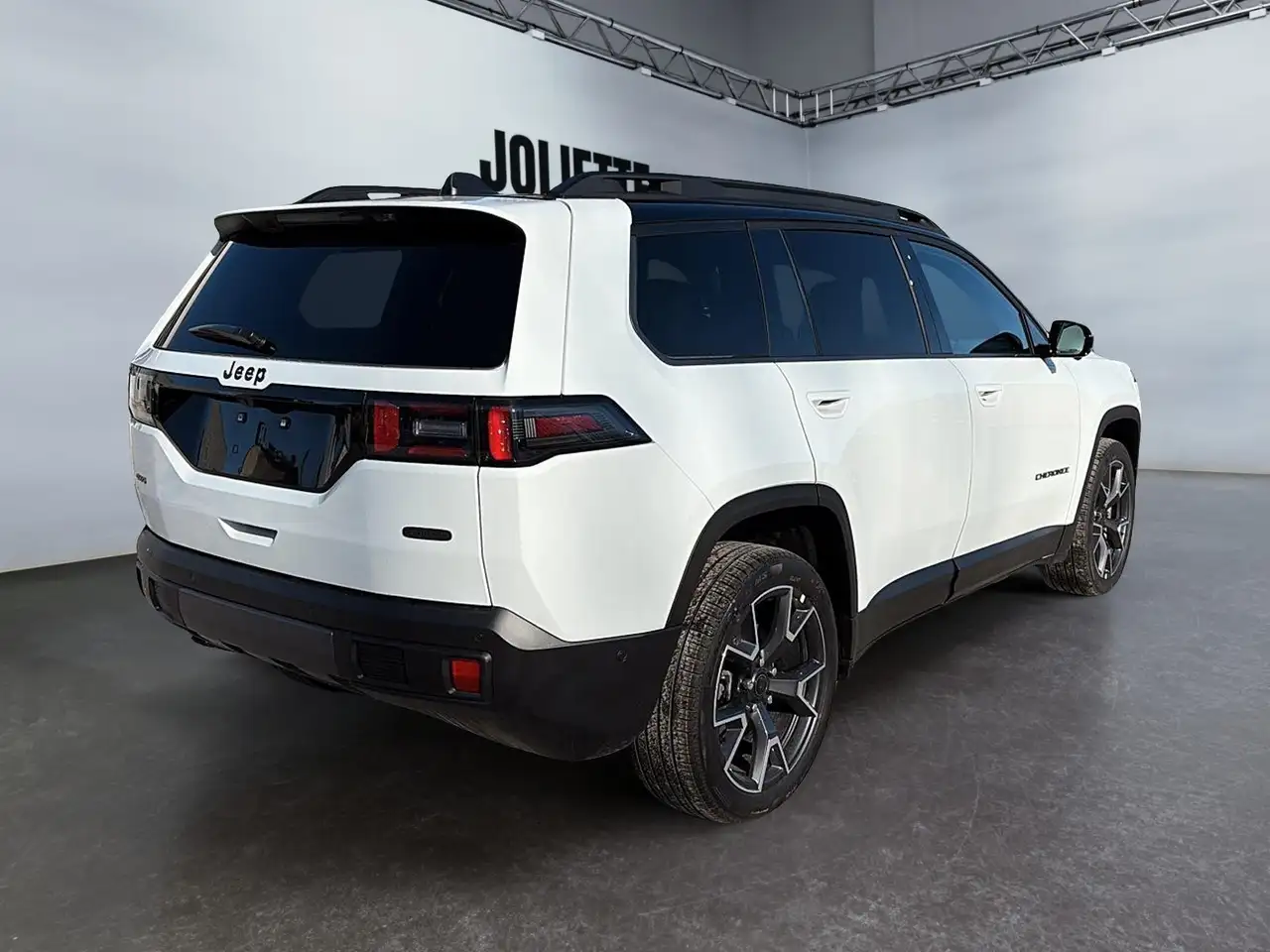 Jeep Cherokee снимка Jeep Cherokee