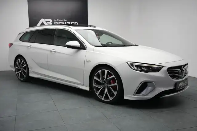 Opel Insignia view 5