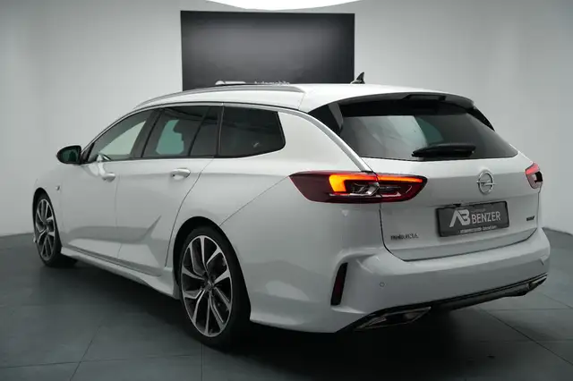 Opel Insignia view 7